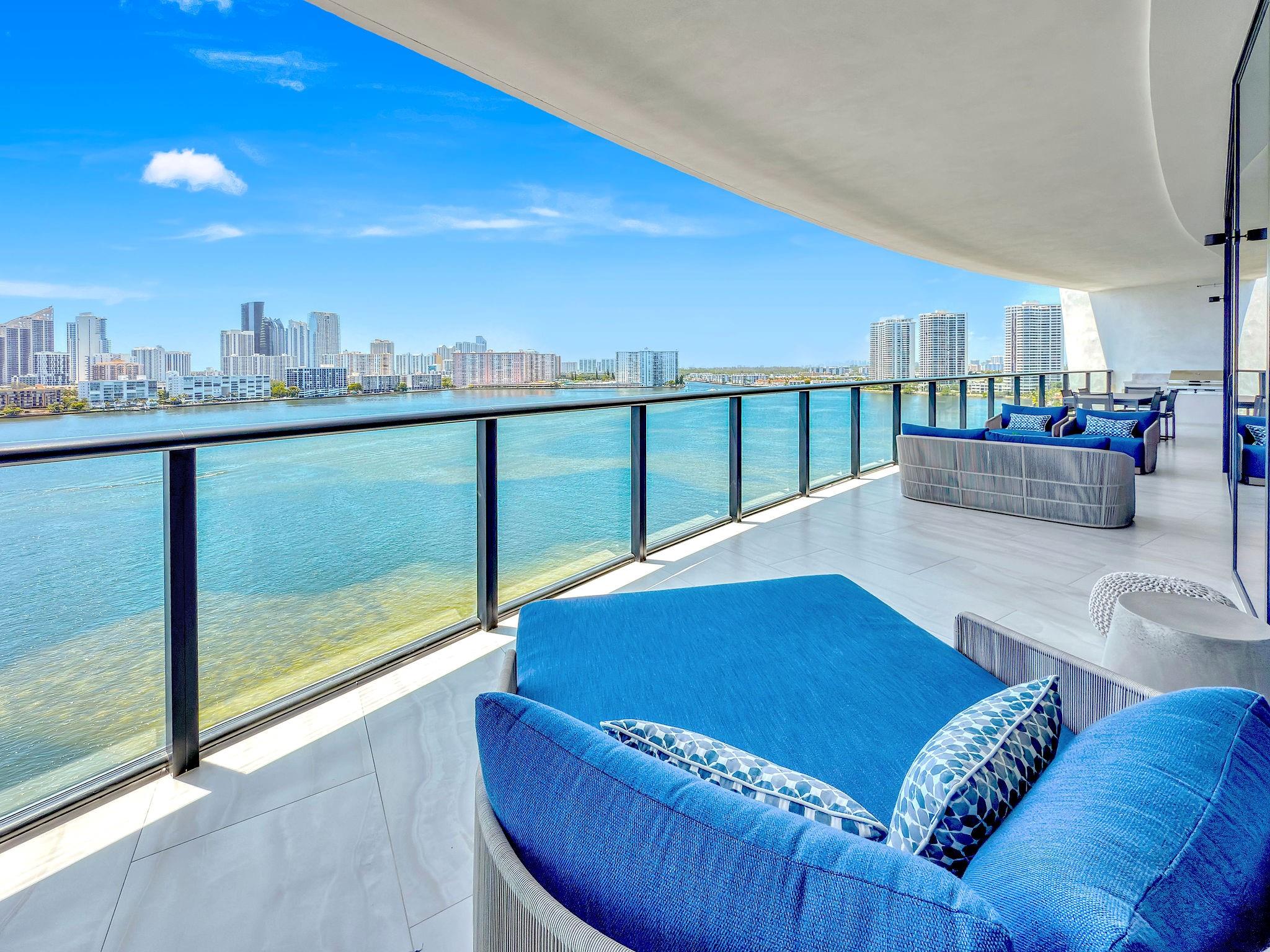 PRIVE ISLAND - Residential