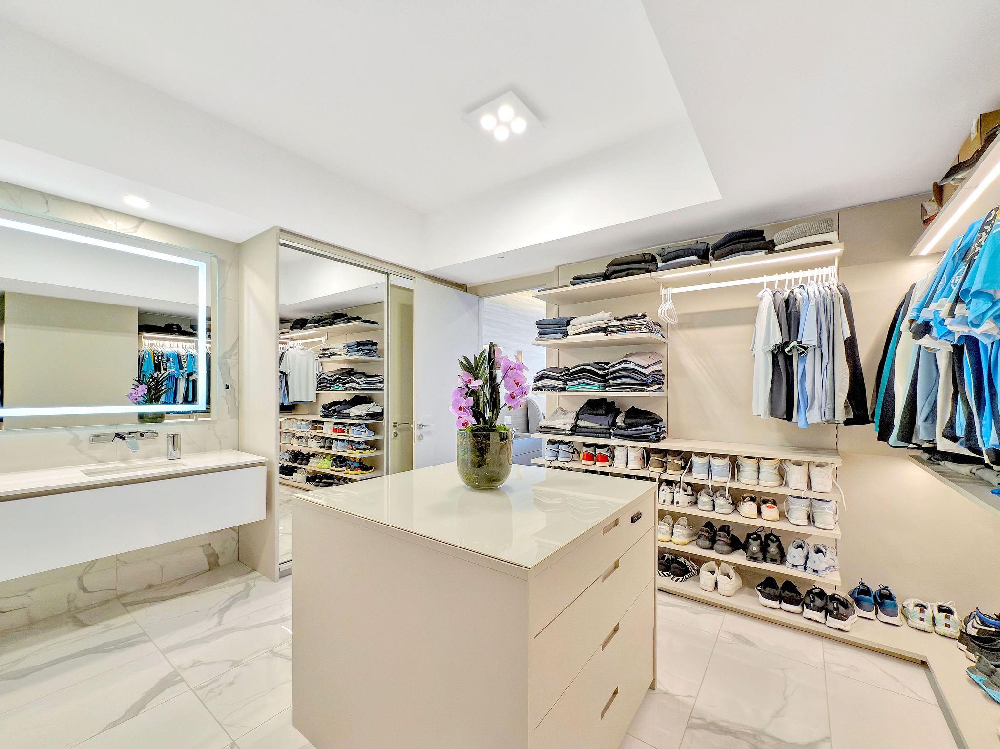 PRIVE ISLAND - Residential