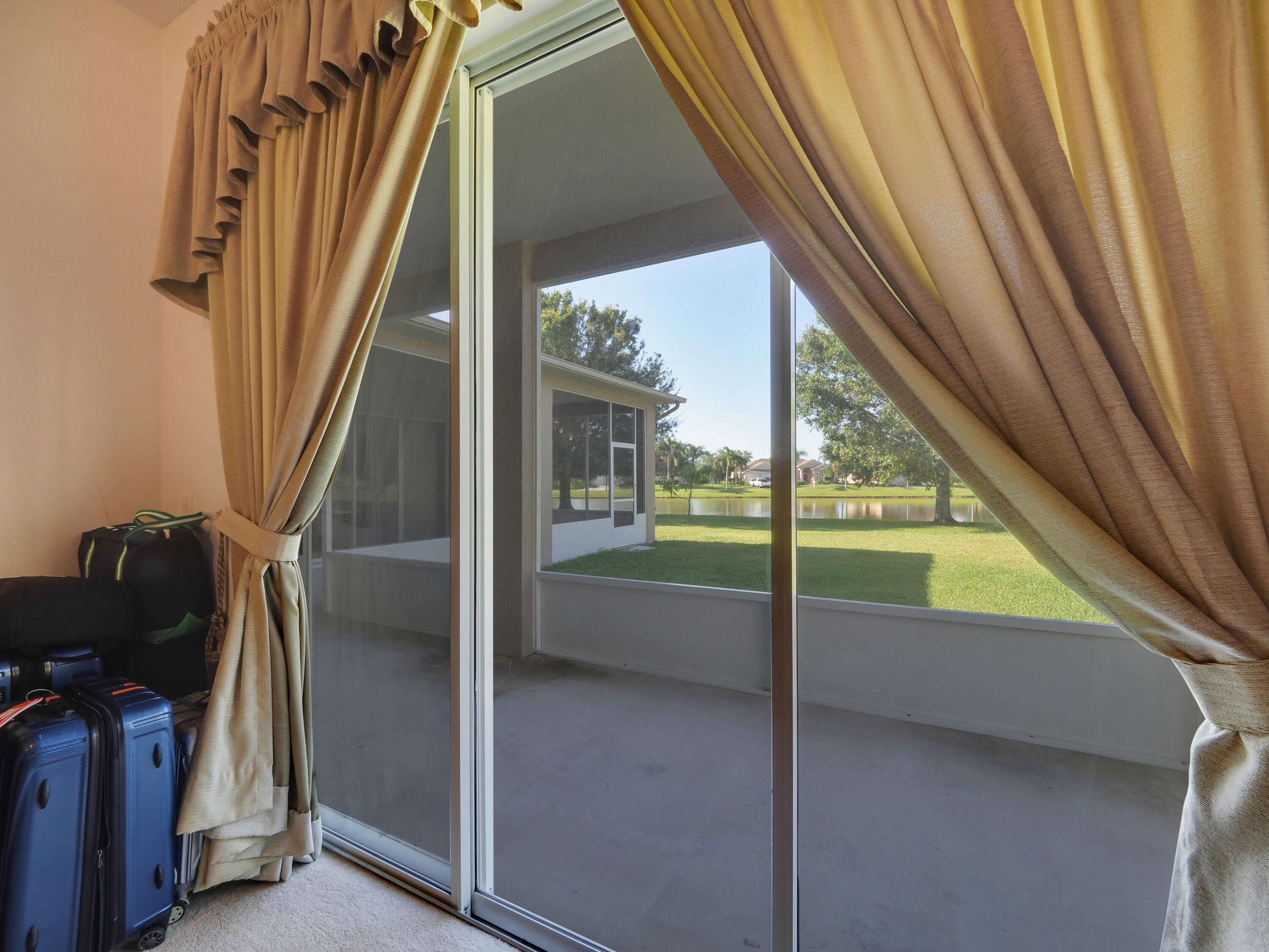 Palm Lake Gardens - Residential