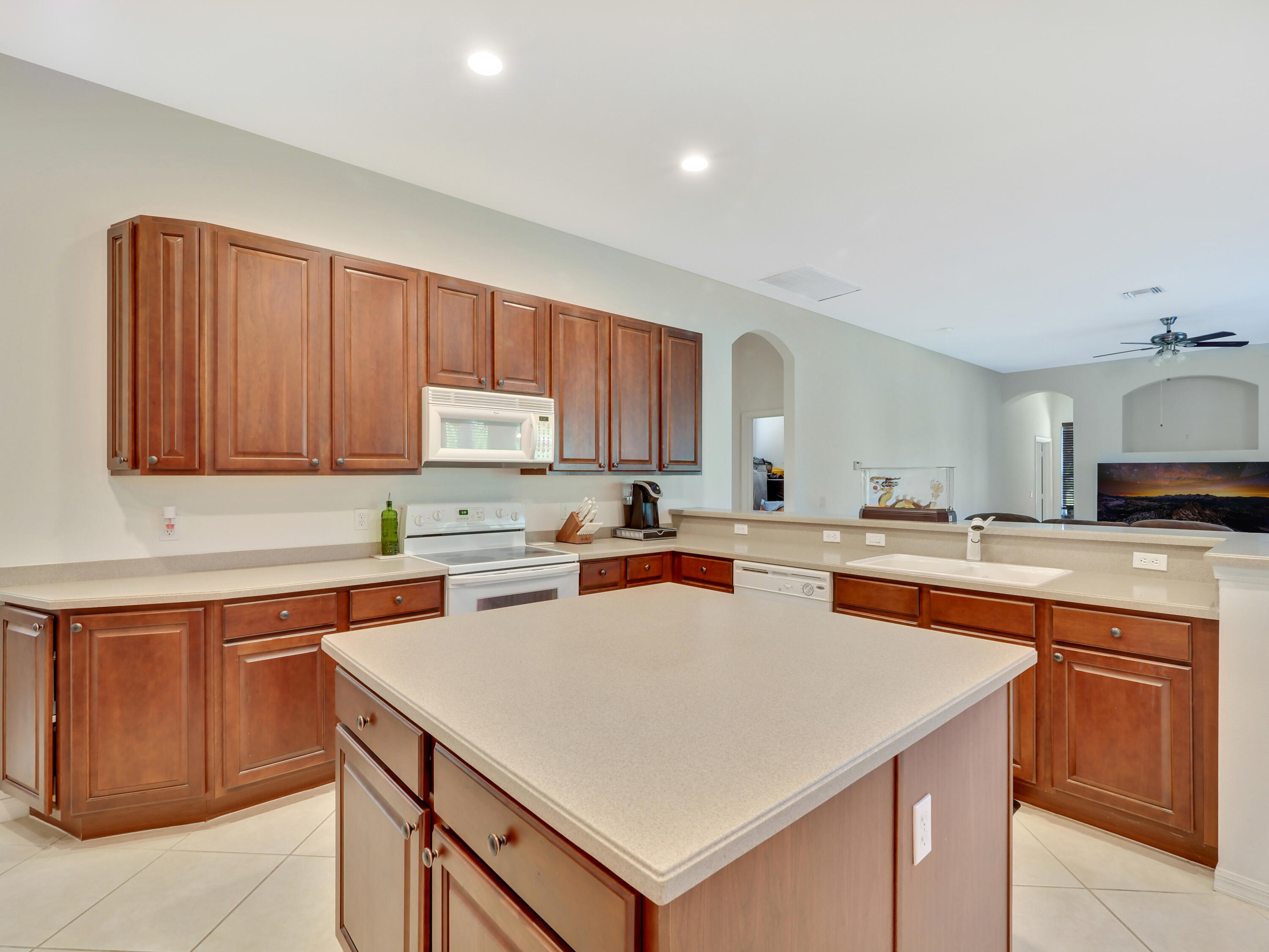 Palm Lake Gardens - Residential