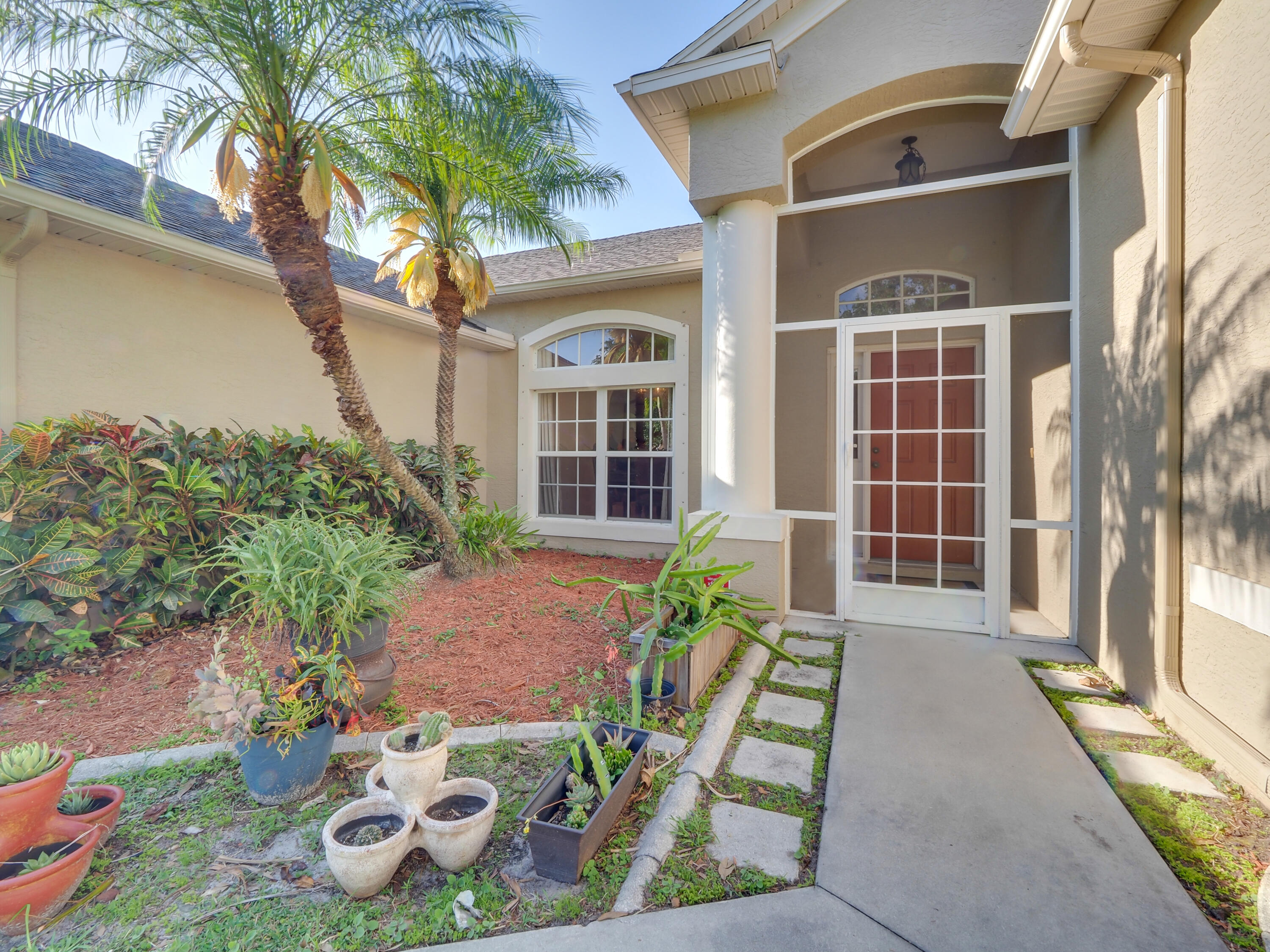 Palm Lake Gardens - Residential