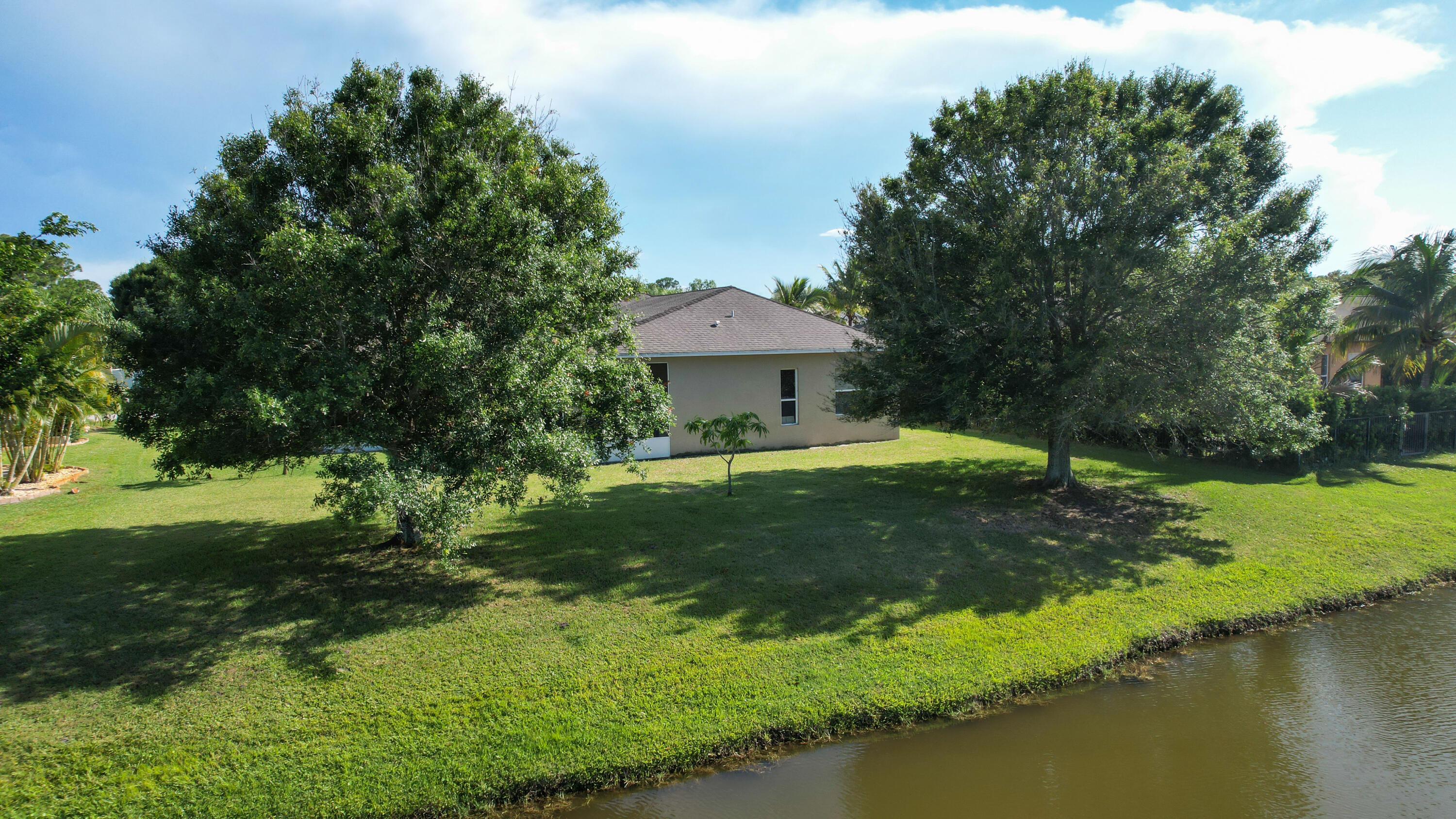 Palm Lake Gardens - Residential