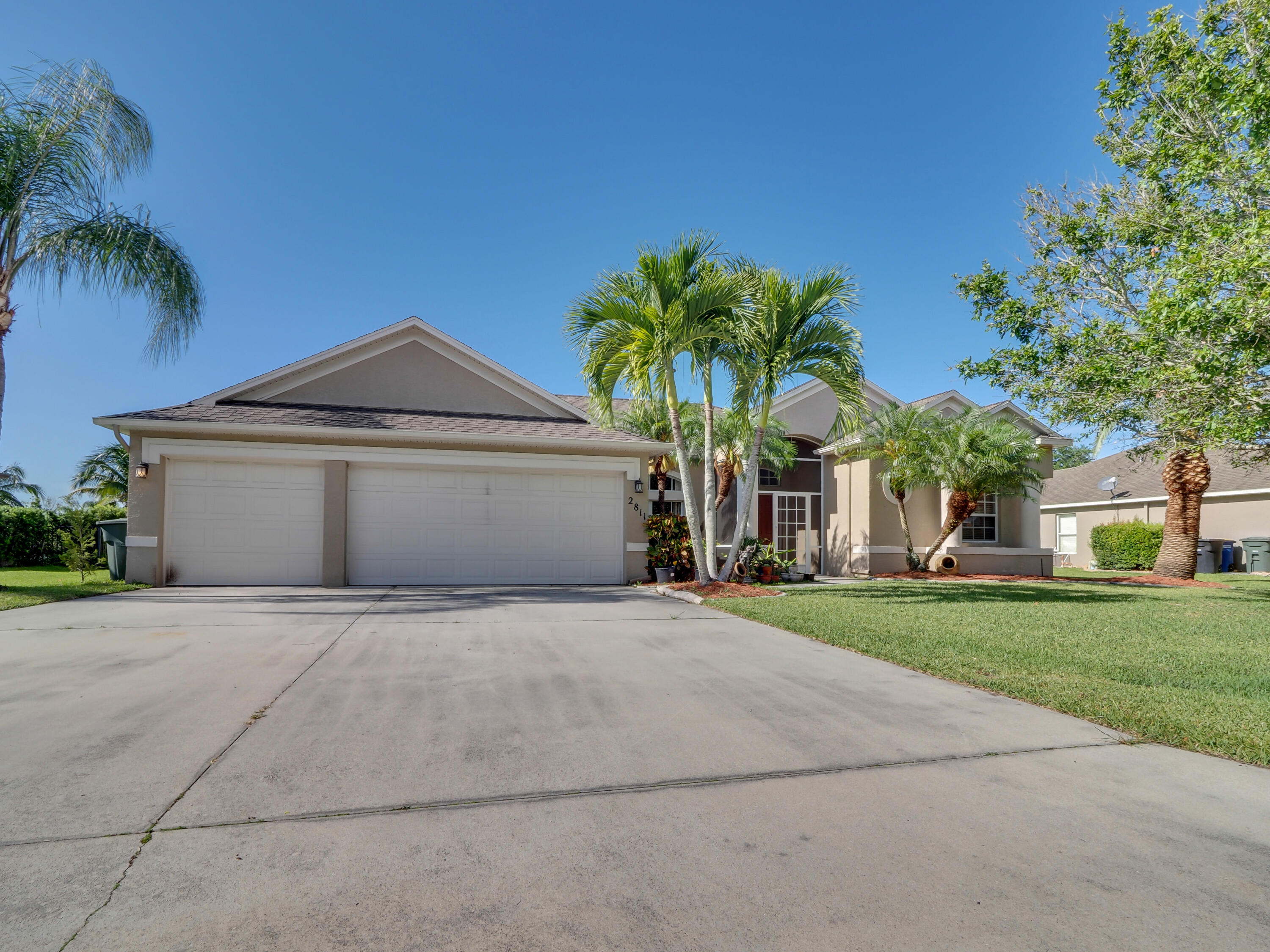 Palm Lake Gardens - Residential