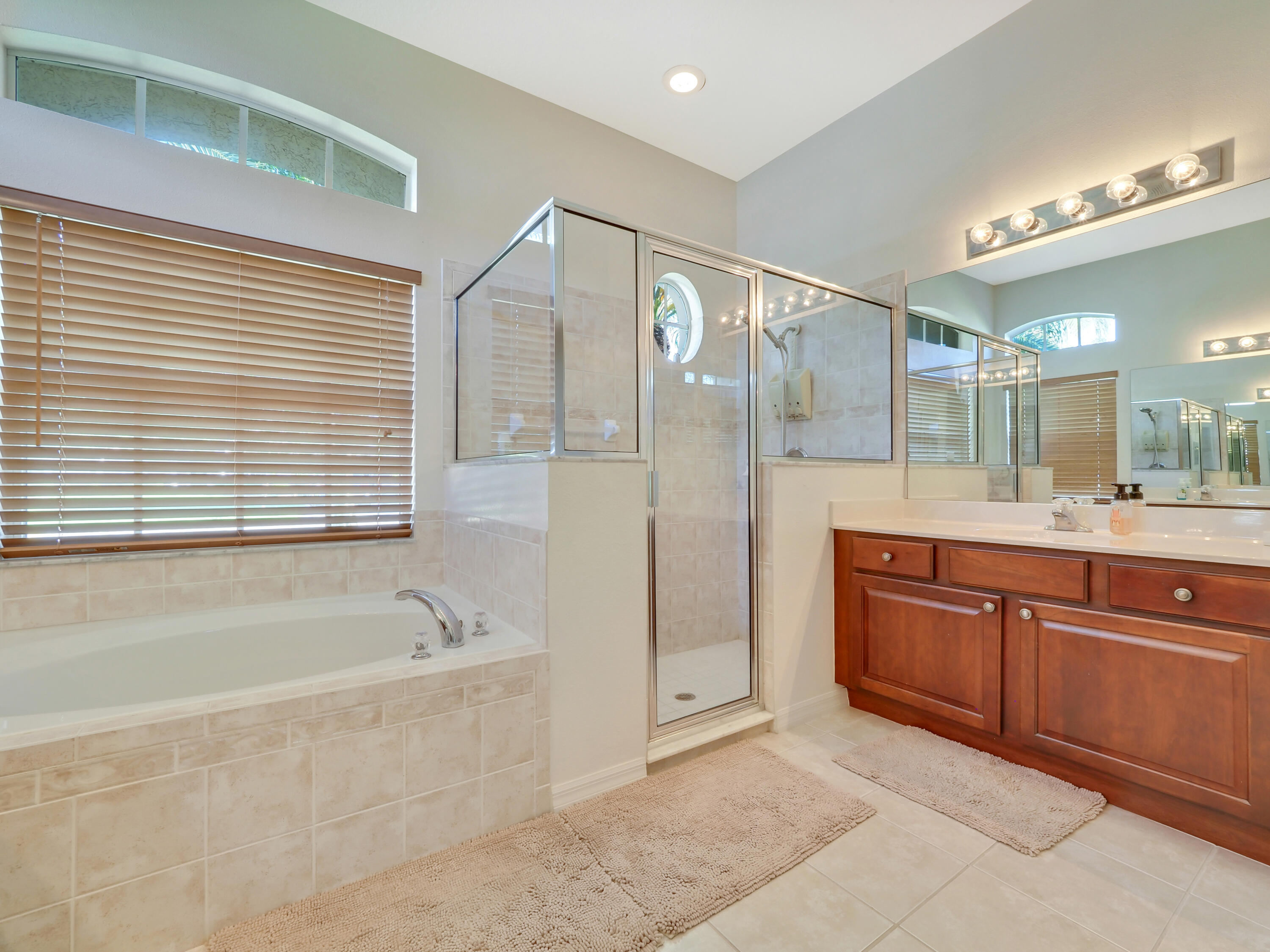 Palm Lake Gardens - Residential