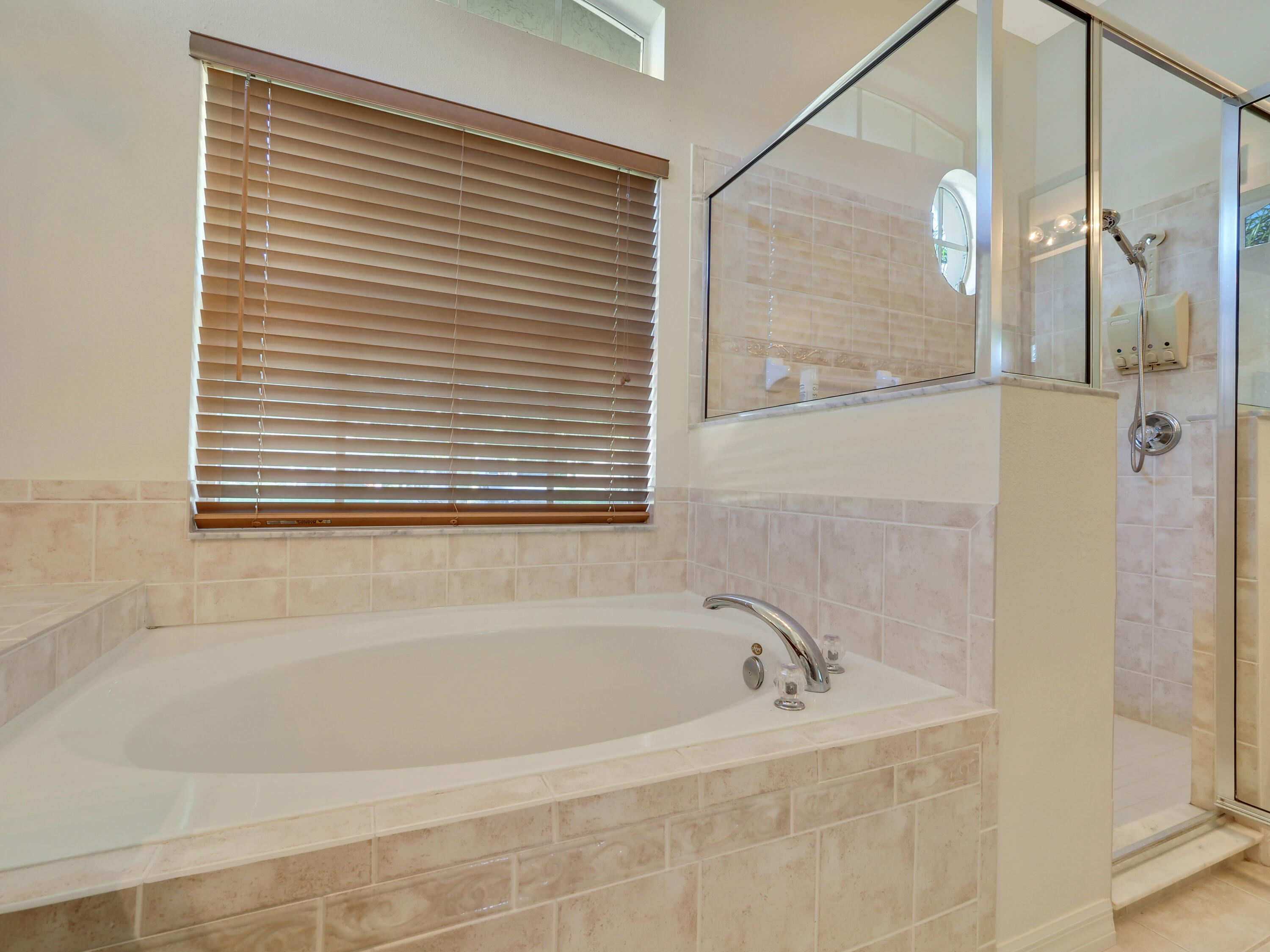 Palm Lake Gardens - Residential