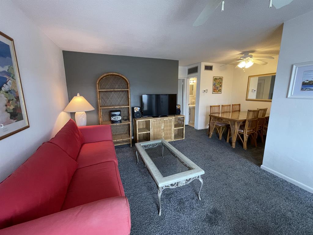 LIGHTHOUSE POINT GARDENS - Residential