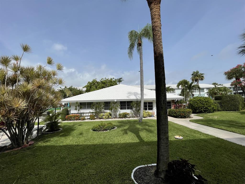 LIGHTHOUSE POINT GARDENS - Residential