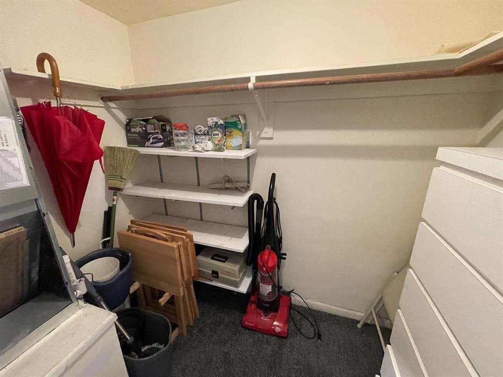 LIGHTHOUSE POINT GARDENS - Residential