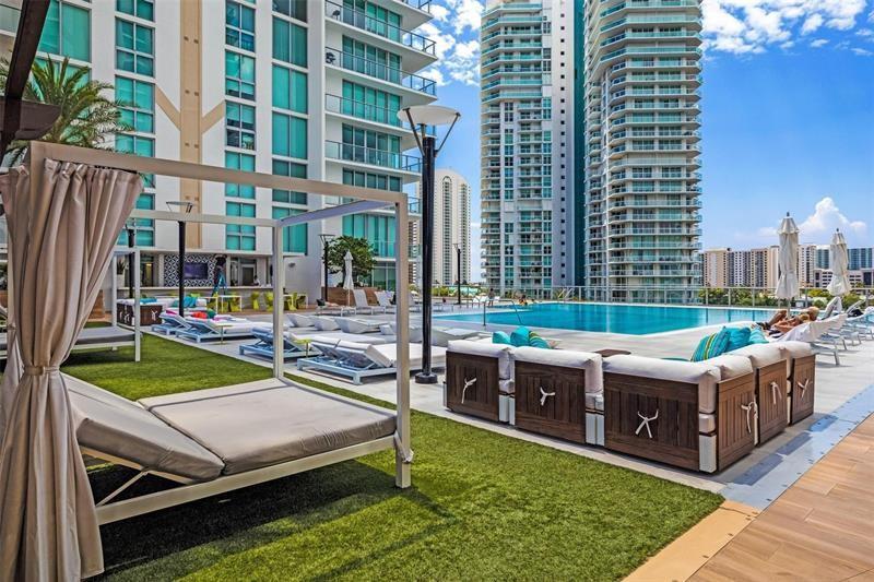 PARQUE TOWERS - Residential