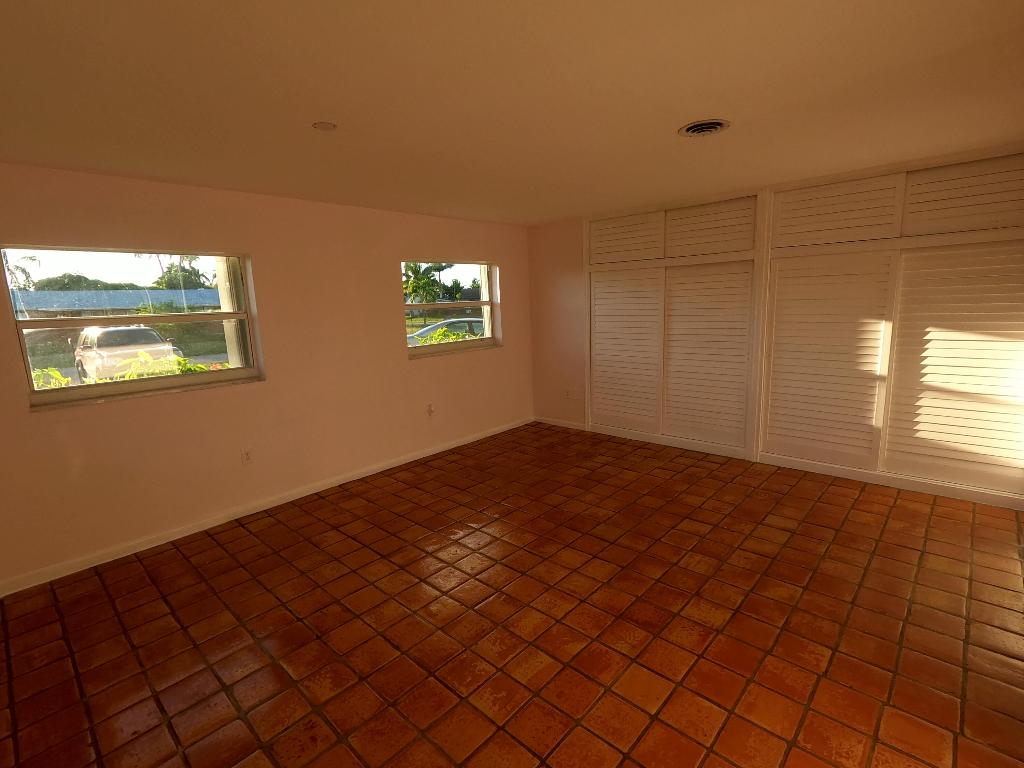 WYNNEWOOD ACRES 2 - Residential