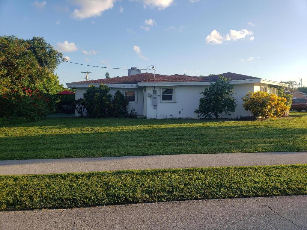 WYNNEWOOD ACRES 2 - Residential