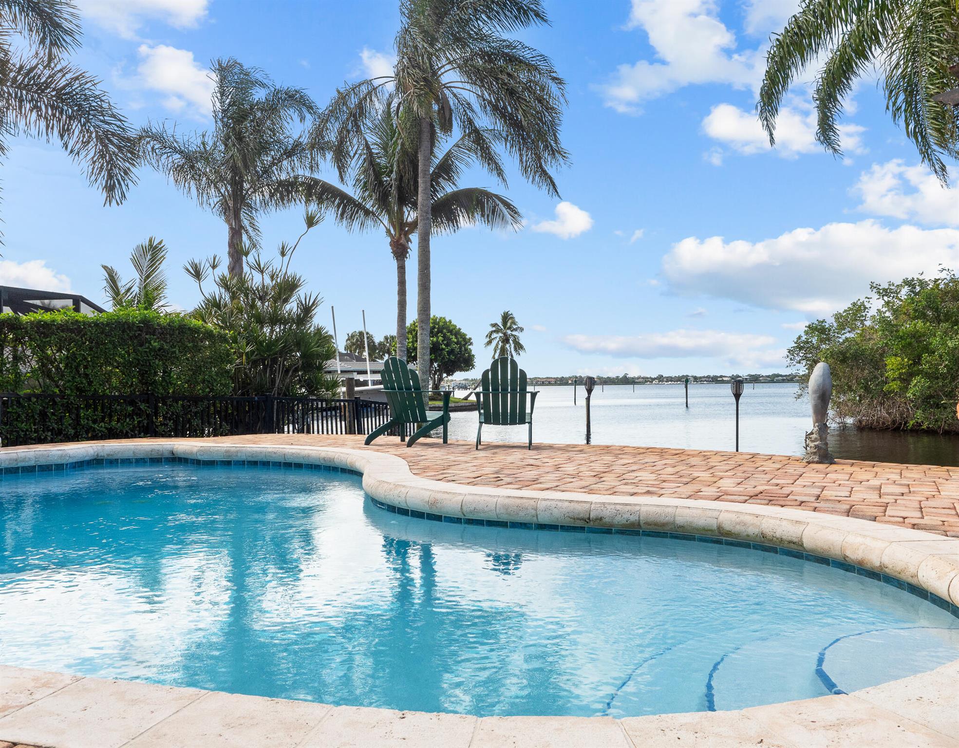 BEAU RIVAGE - Residential