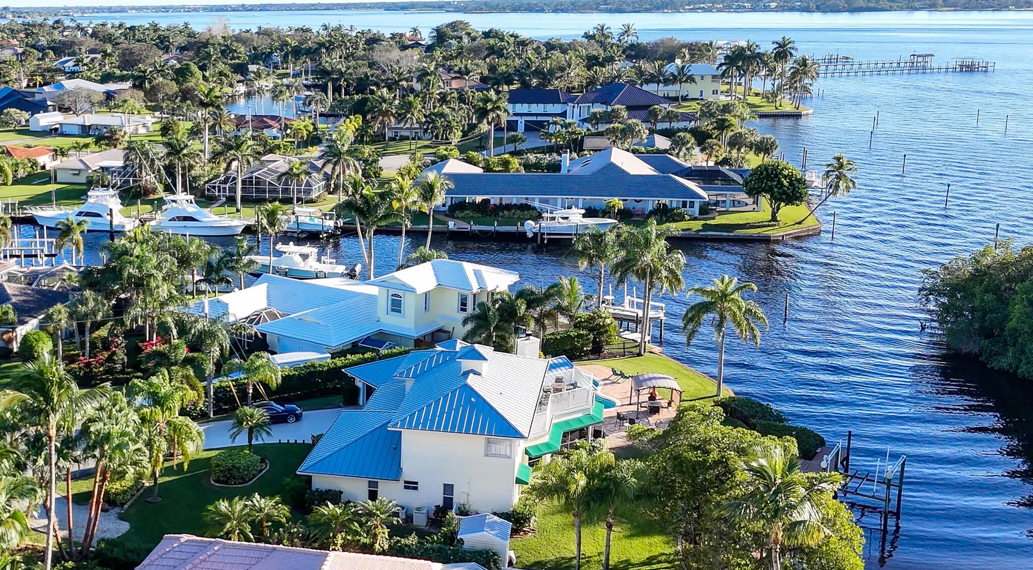 BEAU RIVAGE - Residential