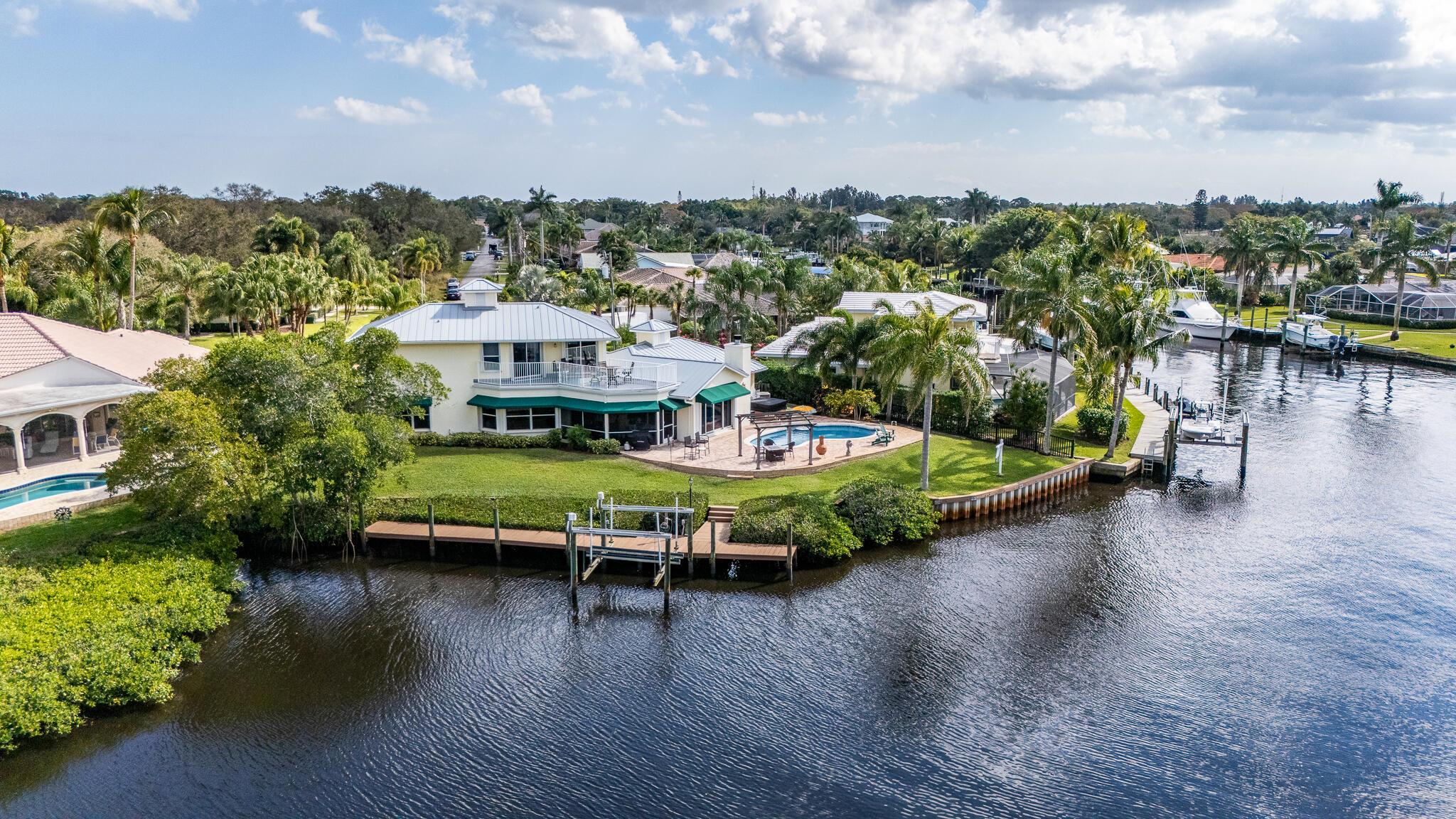 BEAU RIVAGE - Residential