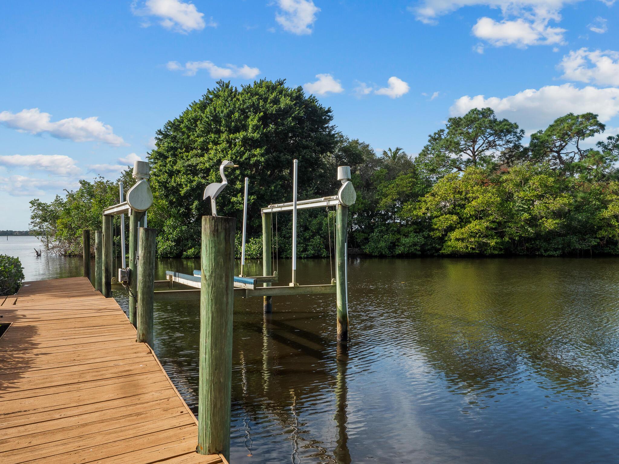 BEAU RIVAGE - Residential