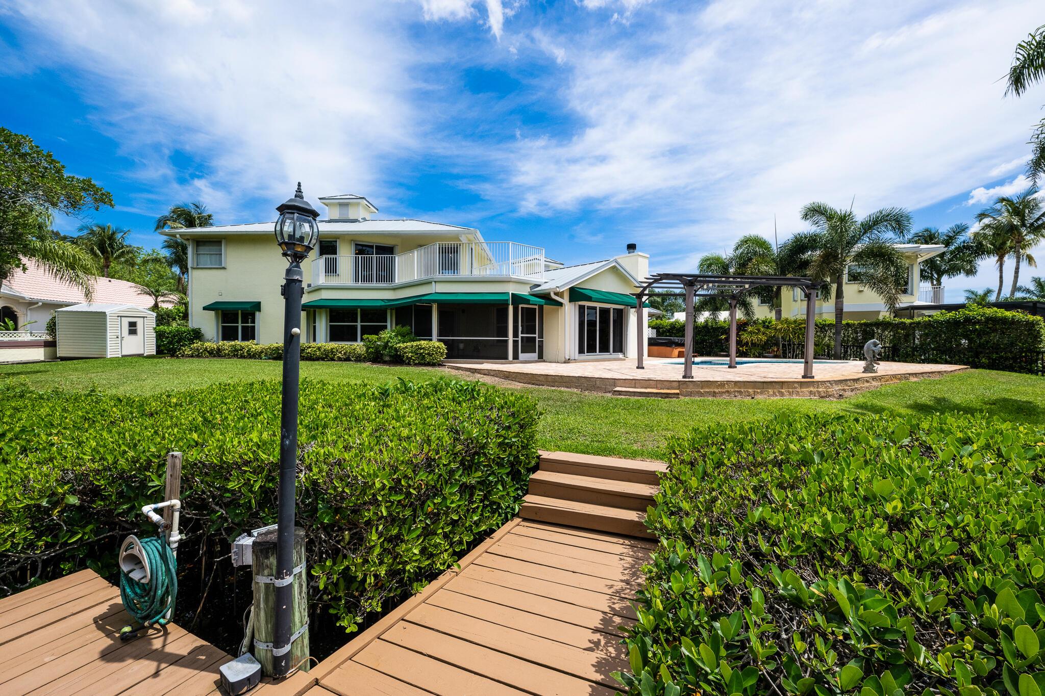 BEAU RIVAGE - Residential