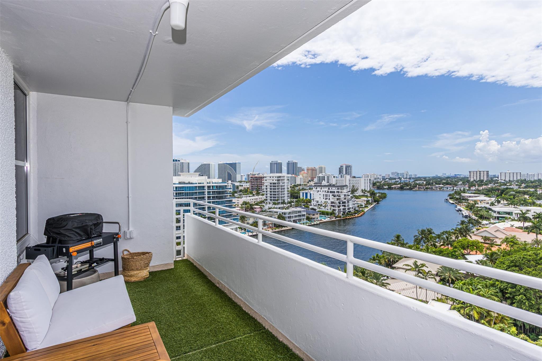 888 Intracoastal Dr 14G