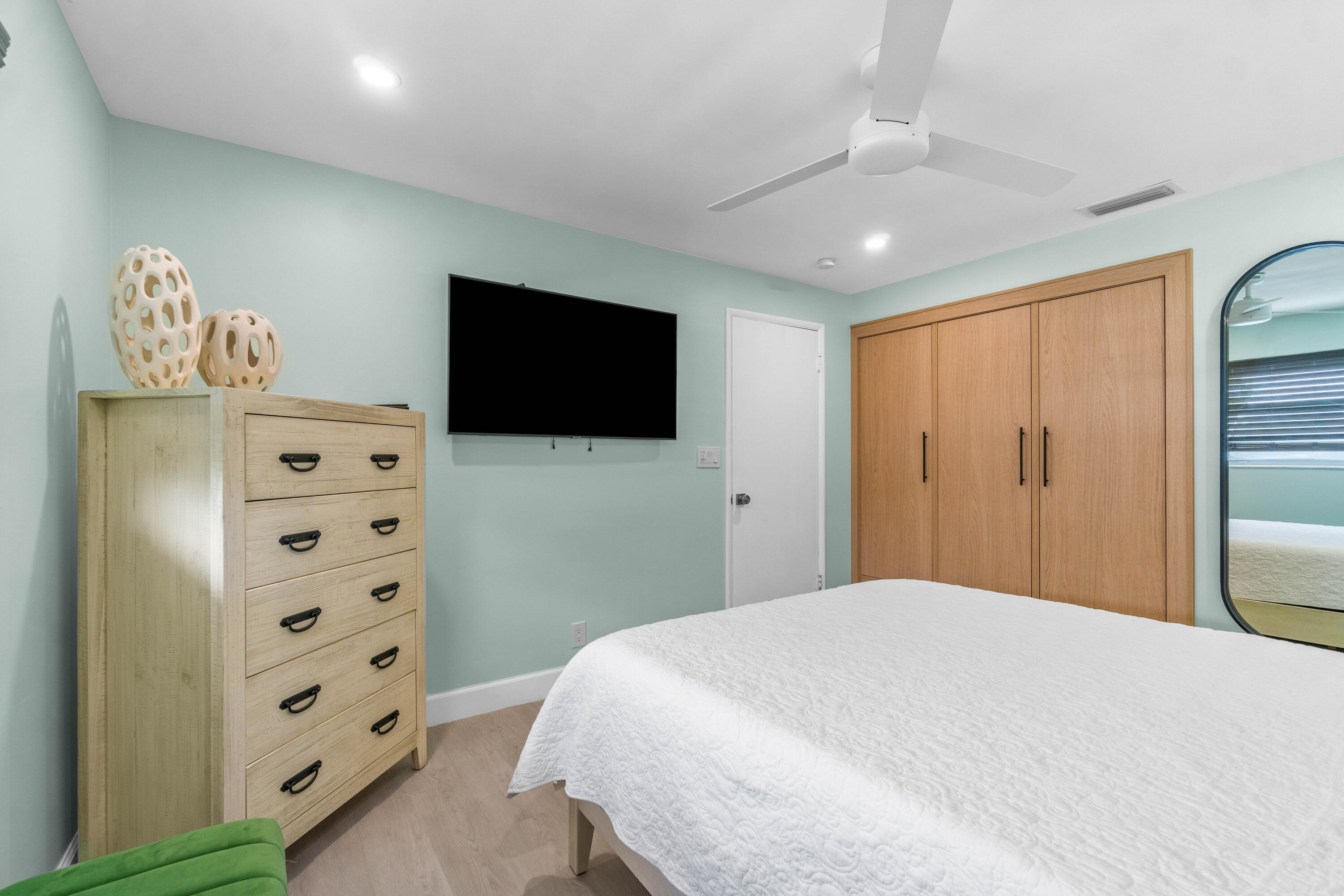 PALM BEACH SQUARE UNIT 6 - Residential