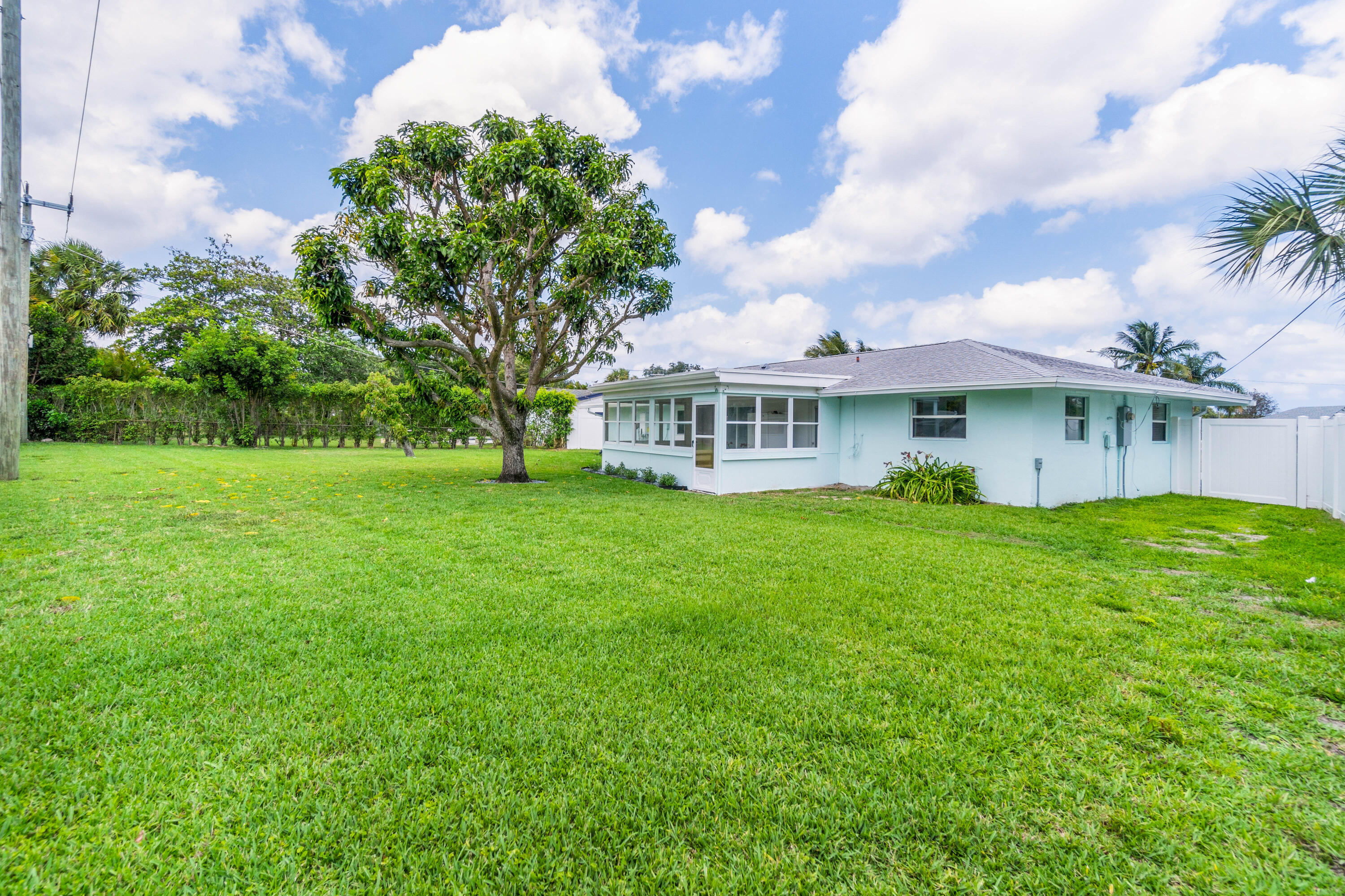 PALM BEACH SQUARE UNIT 6 - Residential