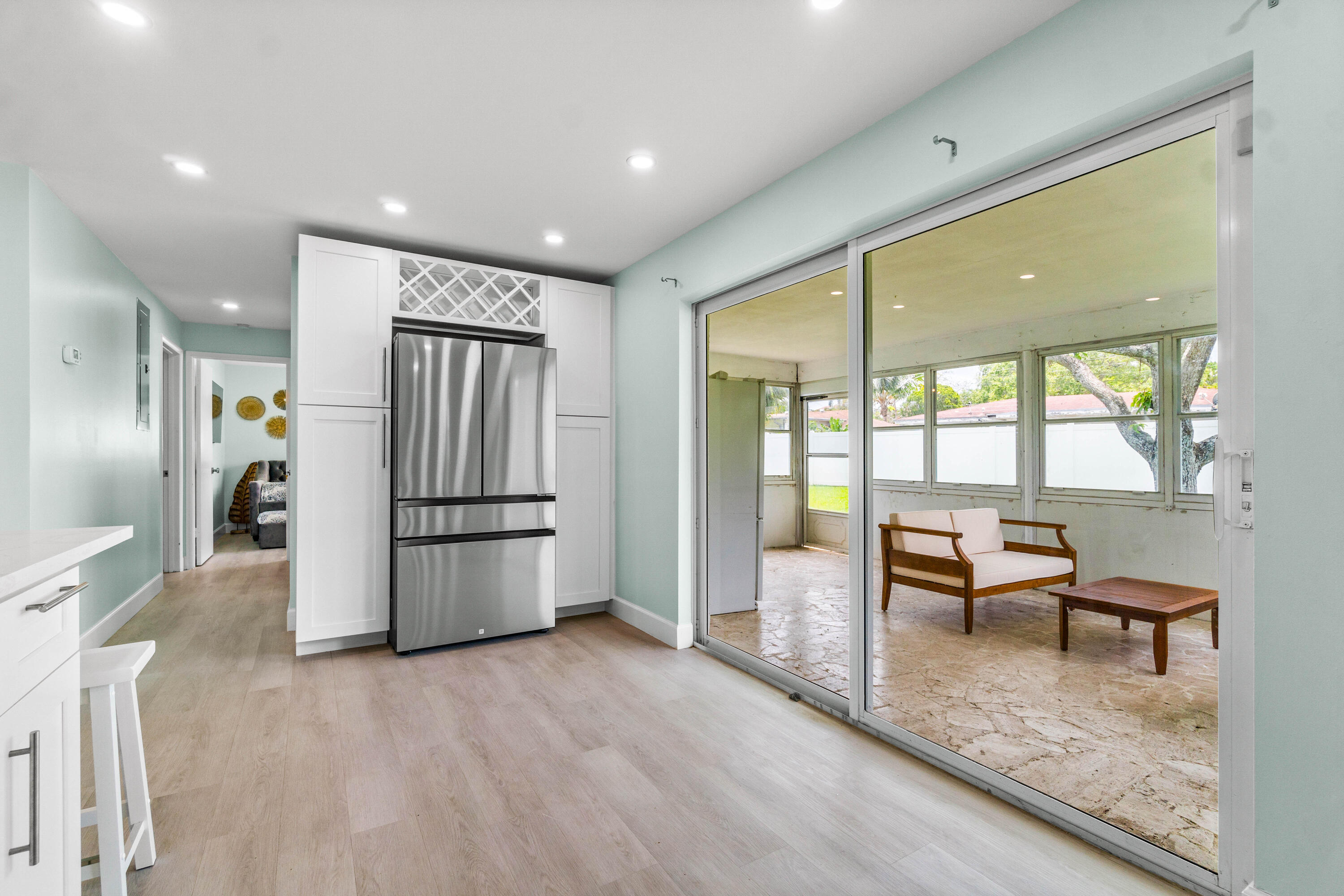 PALM BEACH SQUARE UNIT 6 - Residential