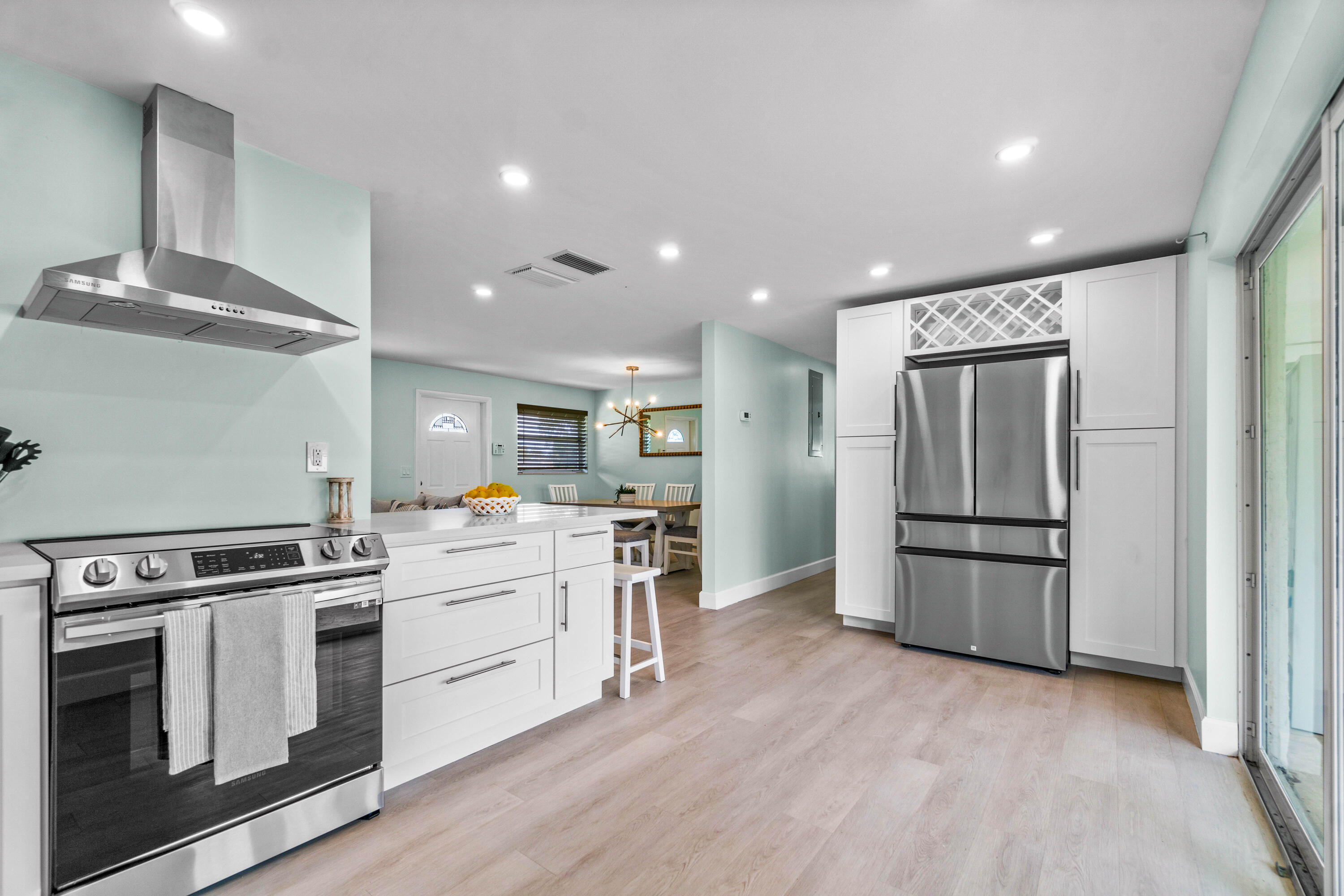 PALM BEACH SQUARE UNIT 6 - Residential