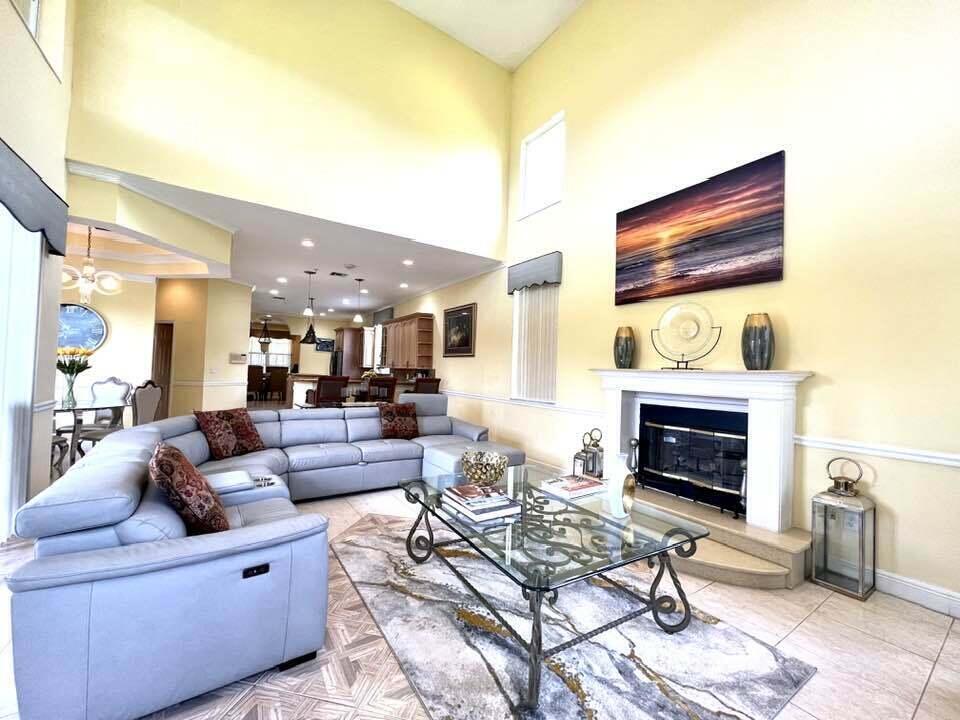 Properties 14983 Draft Horse Lane