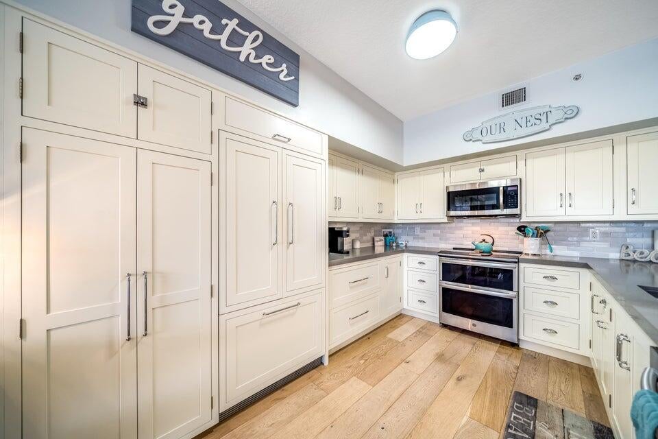 Photo of 250 NE 3rd Avenue #1502, Delray Beach, FL 33444 (MLS # B26061075)