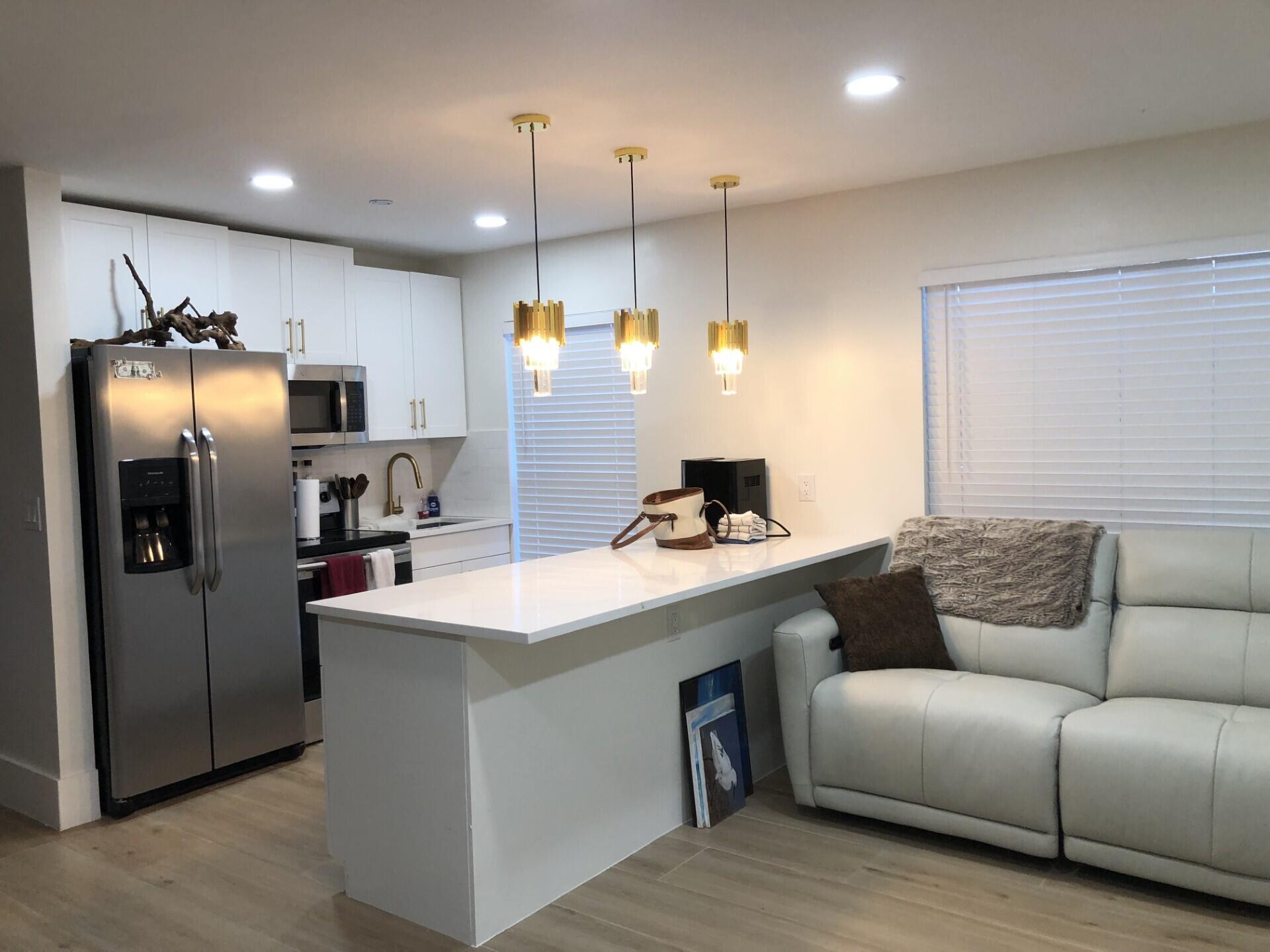 REGENCY MANOR CONDO - Residential