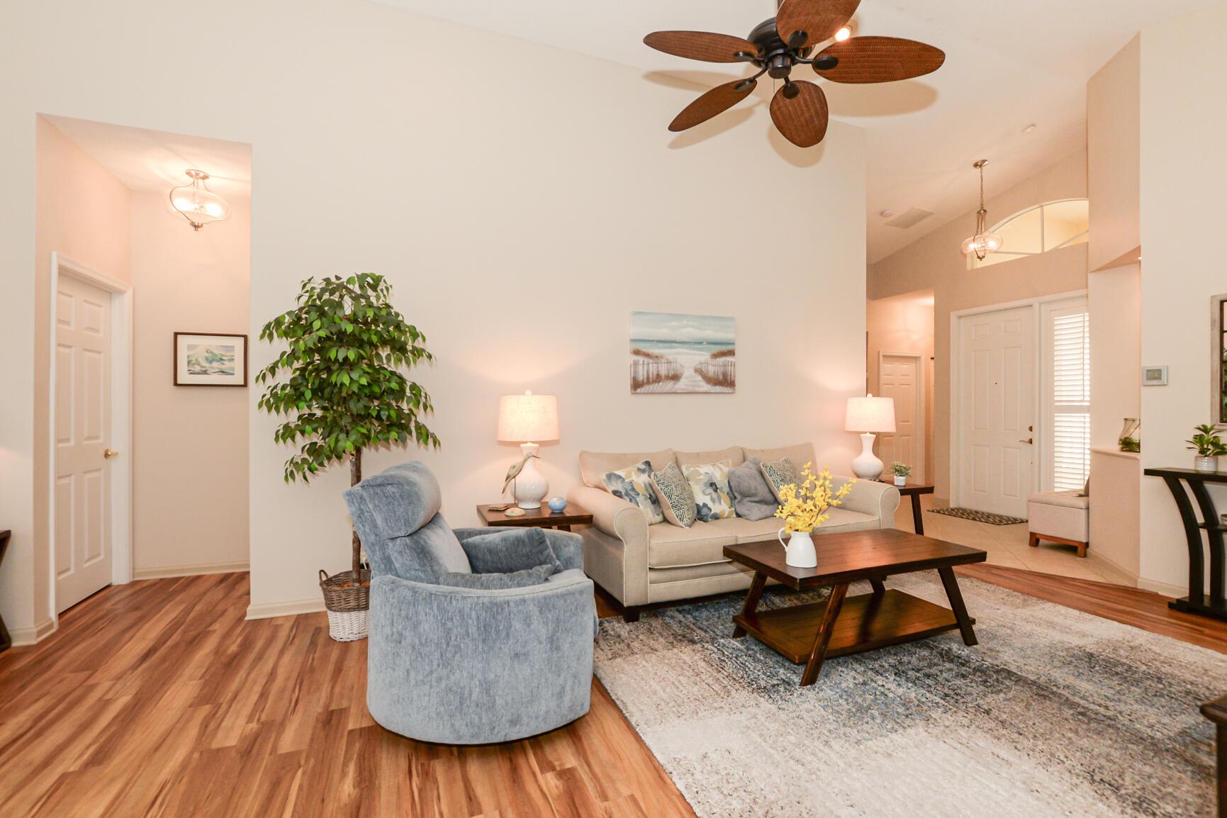 CASADES AT ST LUCIE WEST - Residential Lease