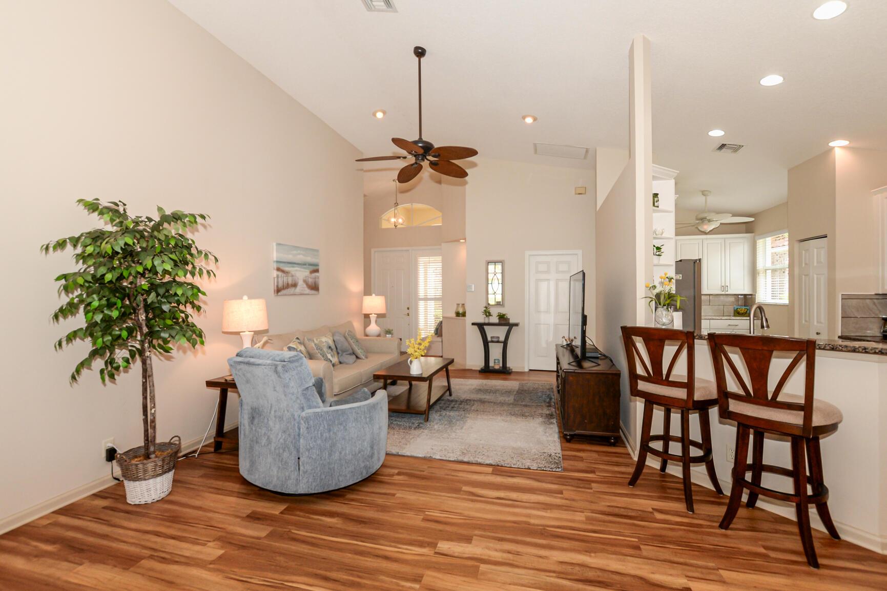 CASADES AT ST LUCIE WEST - Residential Lease