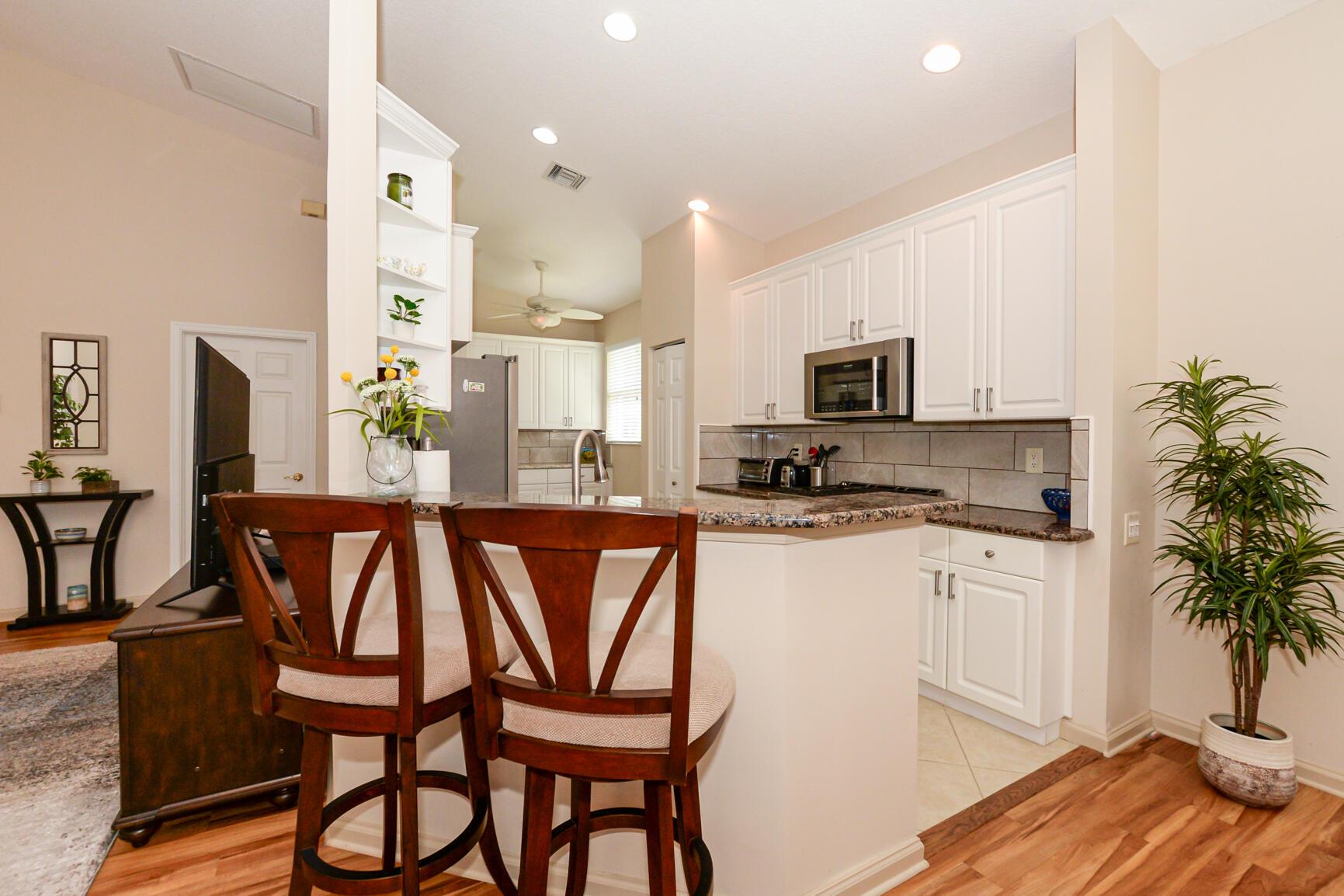 CASADES AT ST LUCIE WEST - Residential Lease