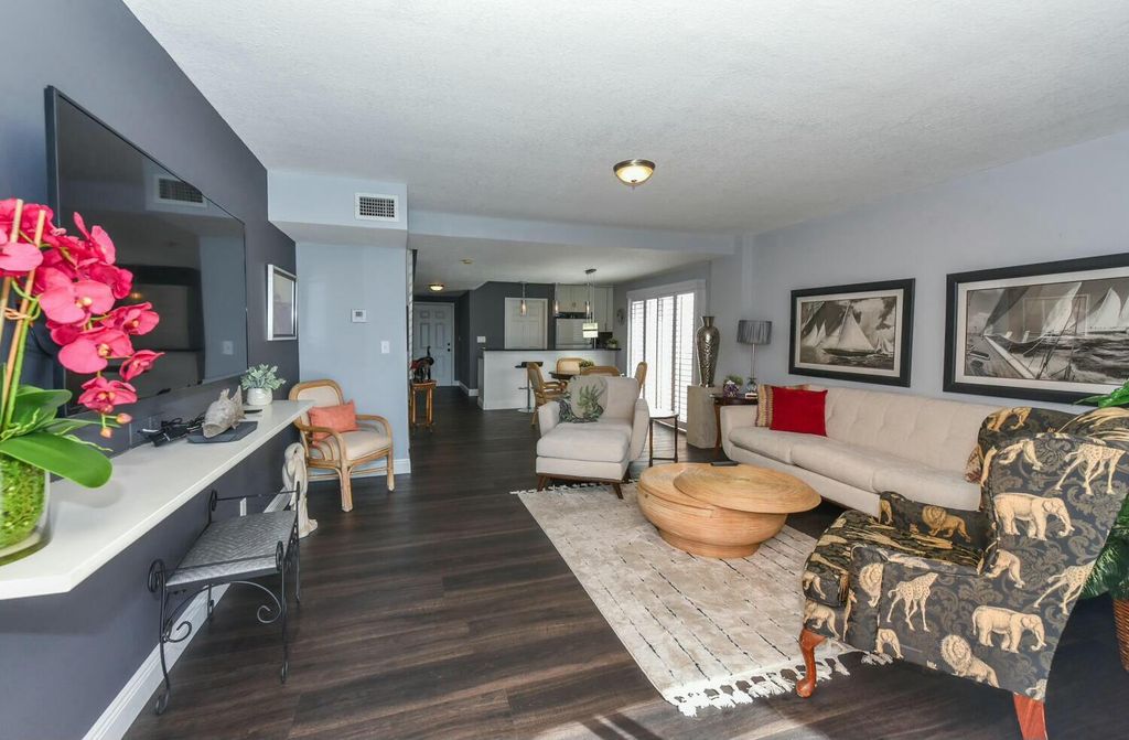 Photo of 353 S Us Highway 1 #B306, Jupiter, FL 33477 (MLS # R11063172)