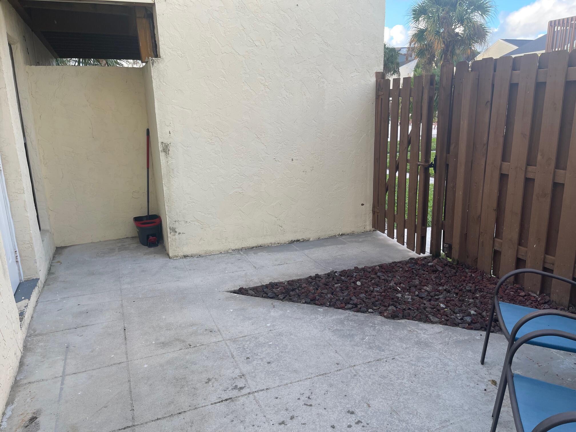 EDEN PLACE - Residential Lease