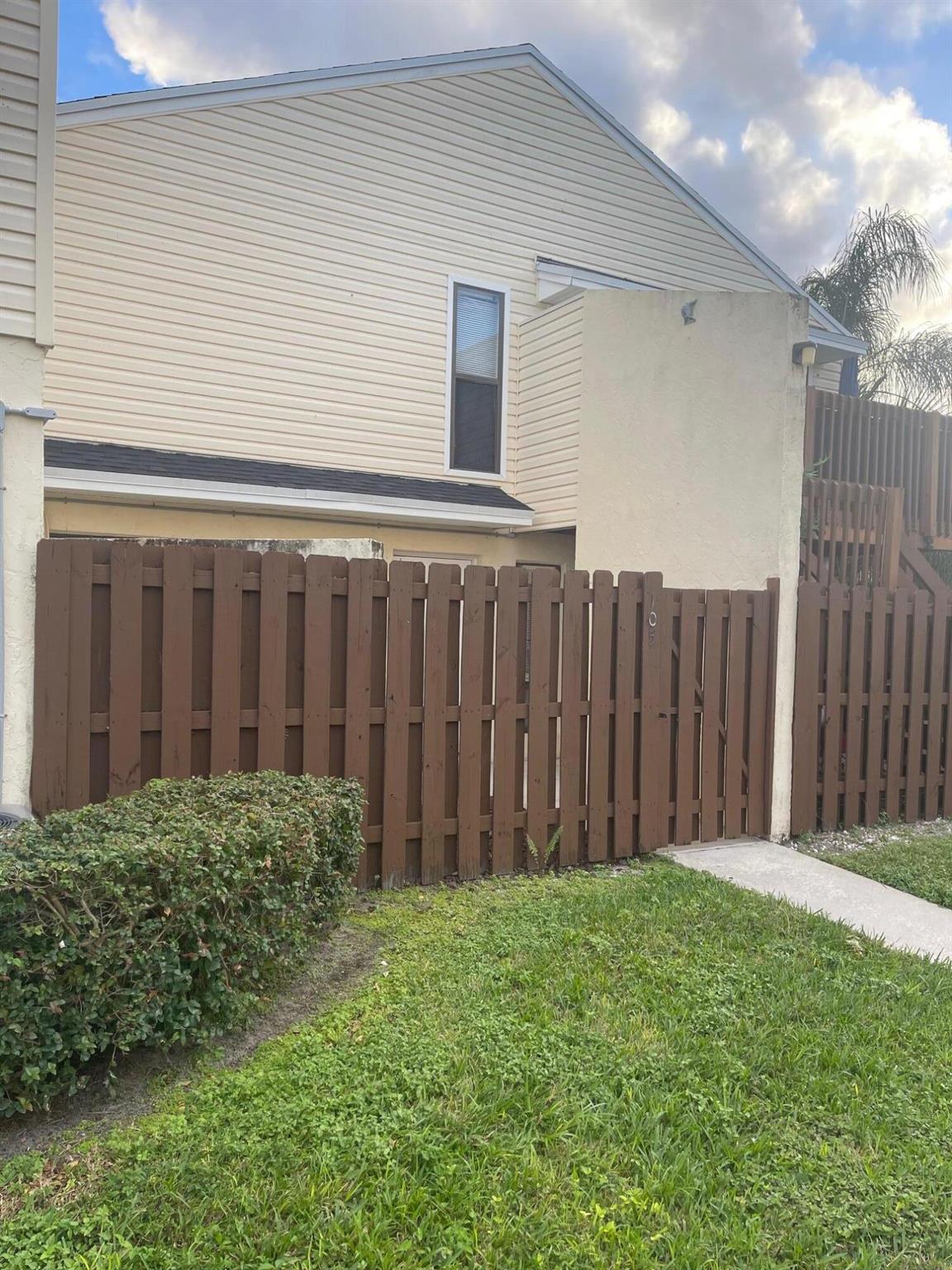 EDEN PLACE - Residential Lease