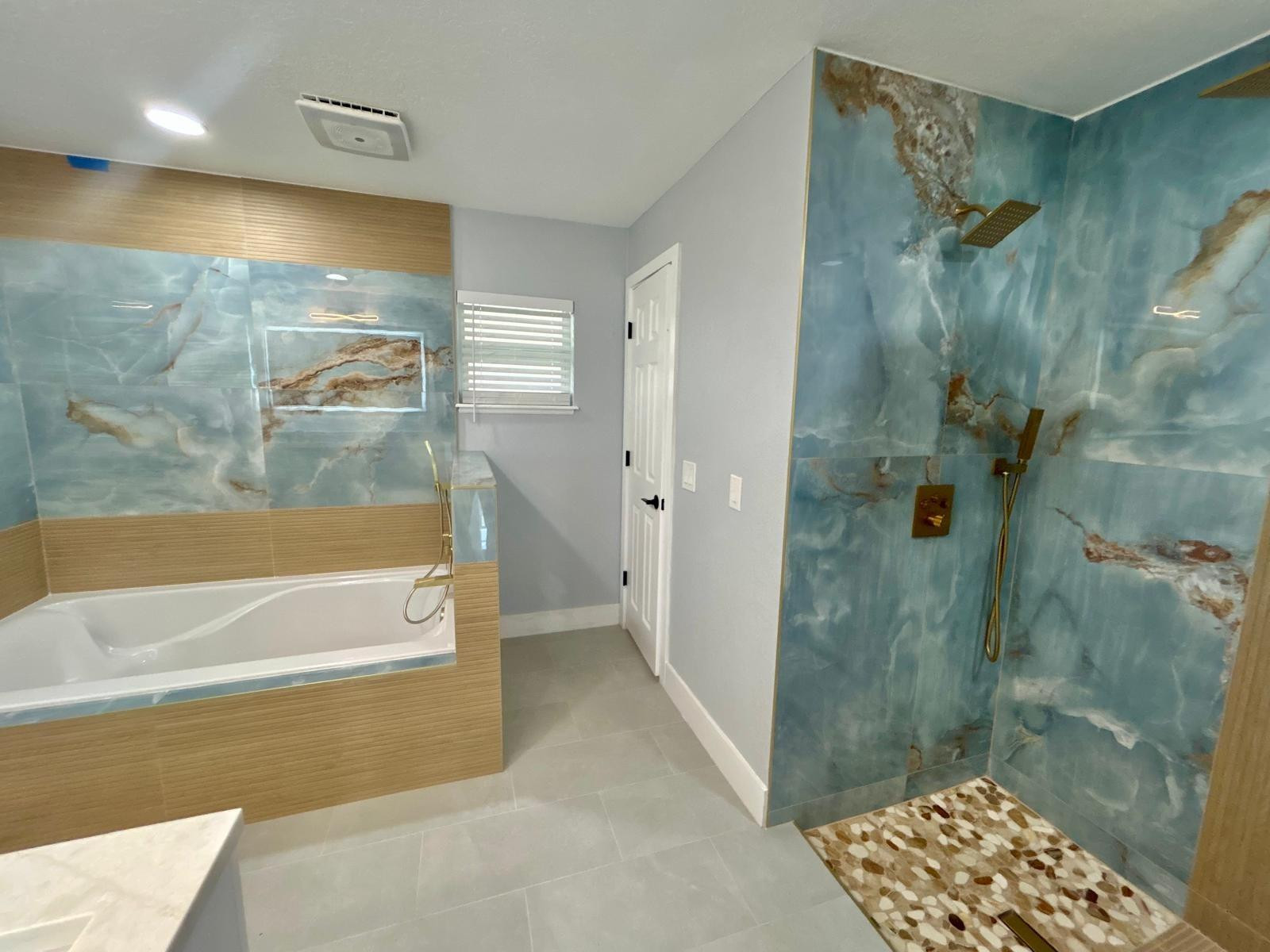 PORT ST LUCIE SECTIO - Residential Lease