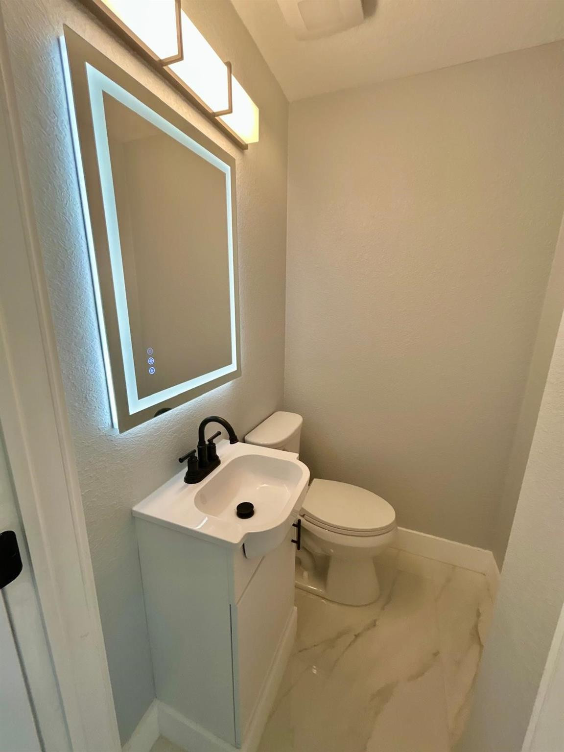 PORT ST LUCIE SECTIO - Residential Lease