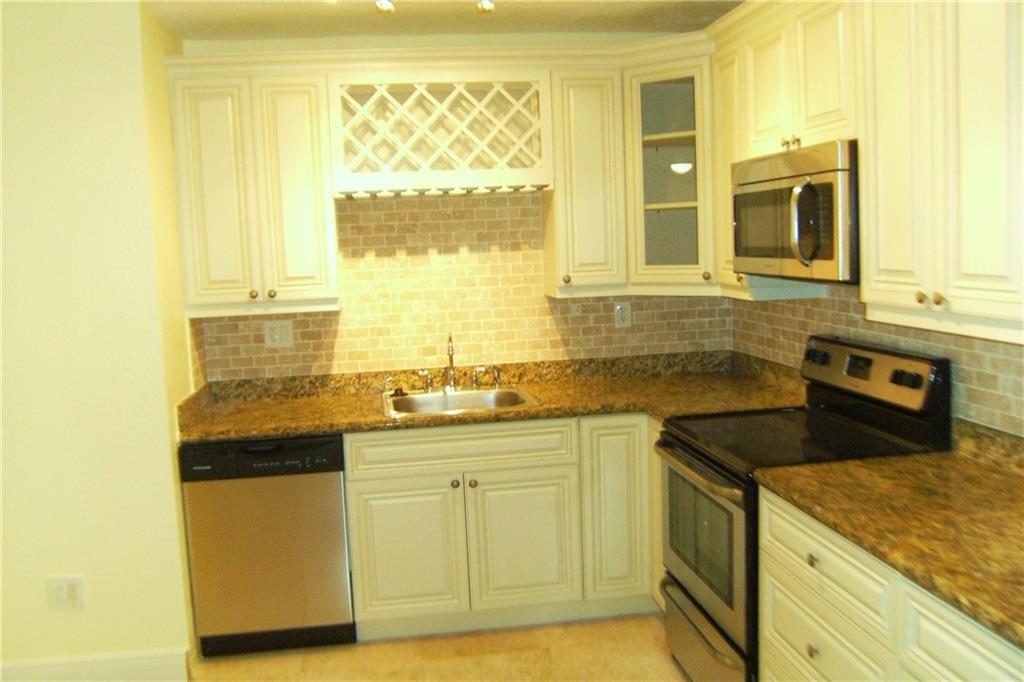 Cascade Falls Condo - Residential Lease