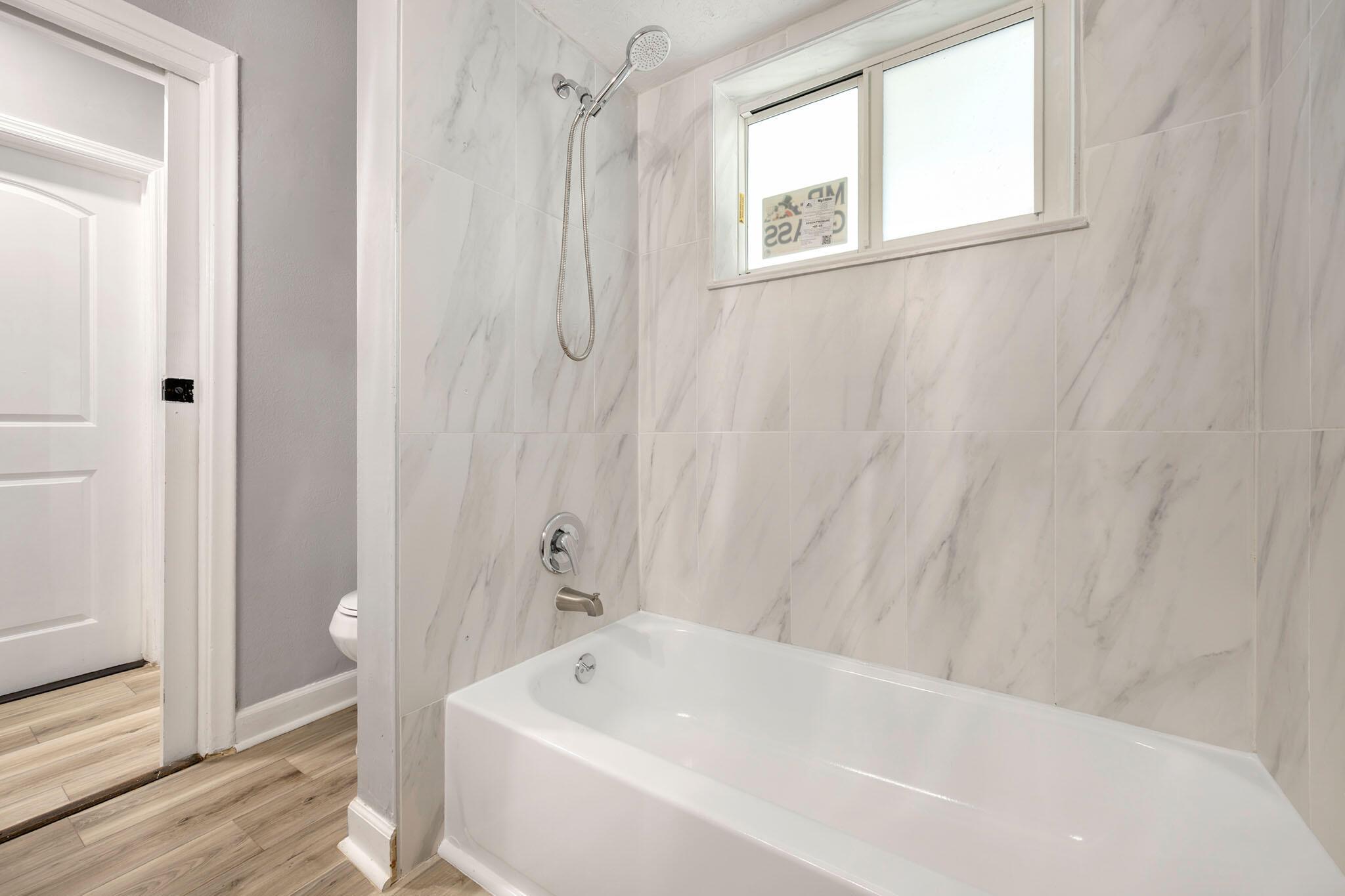 BOCA RATON SQUARE - Residential Lease