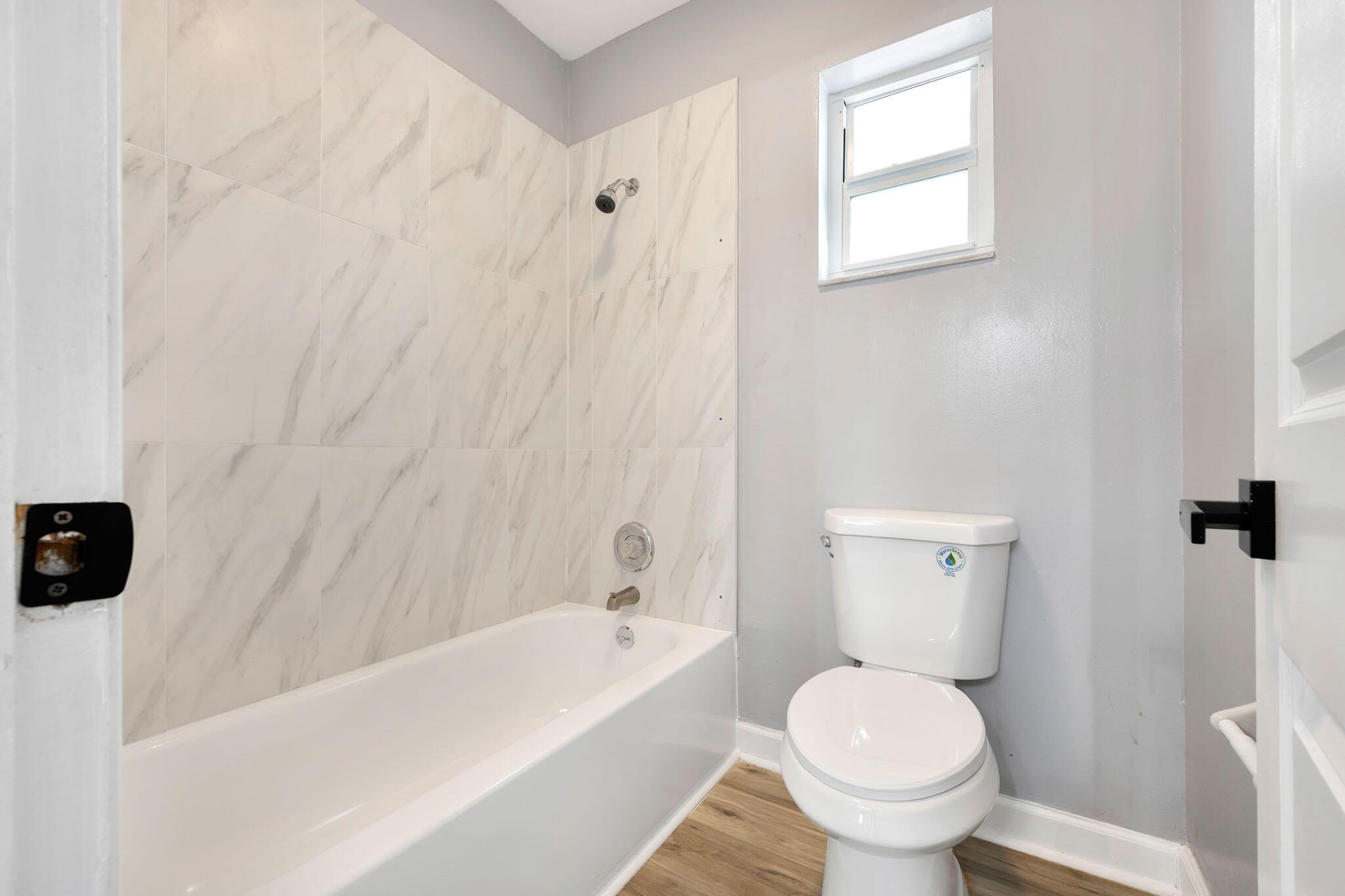 BOCA RATON SQUARE - Residential Lease