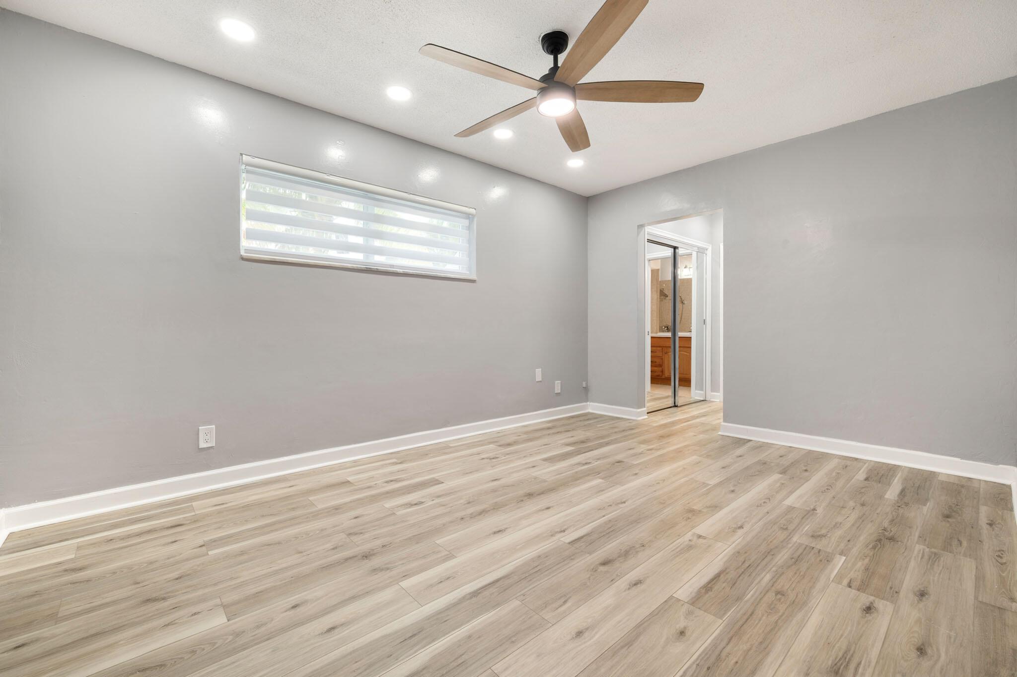 BOCA RATON SQUARE - Residential Lease