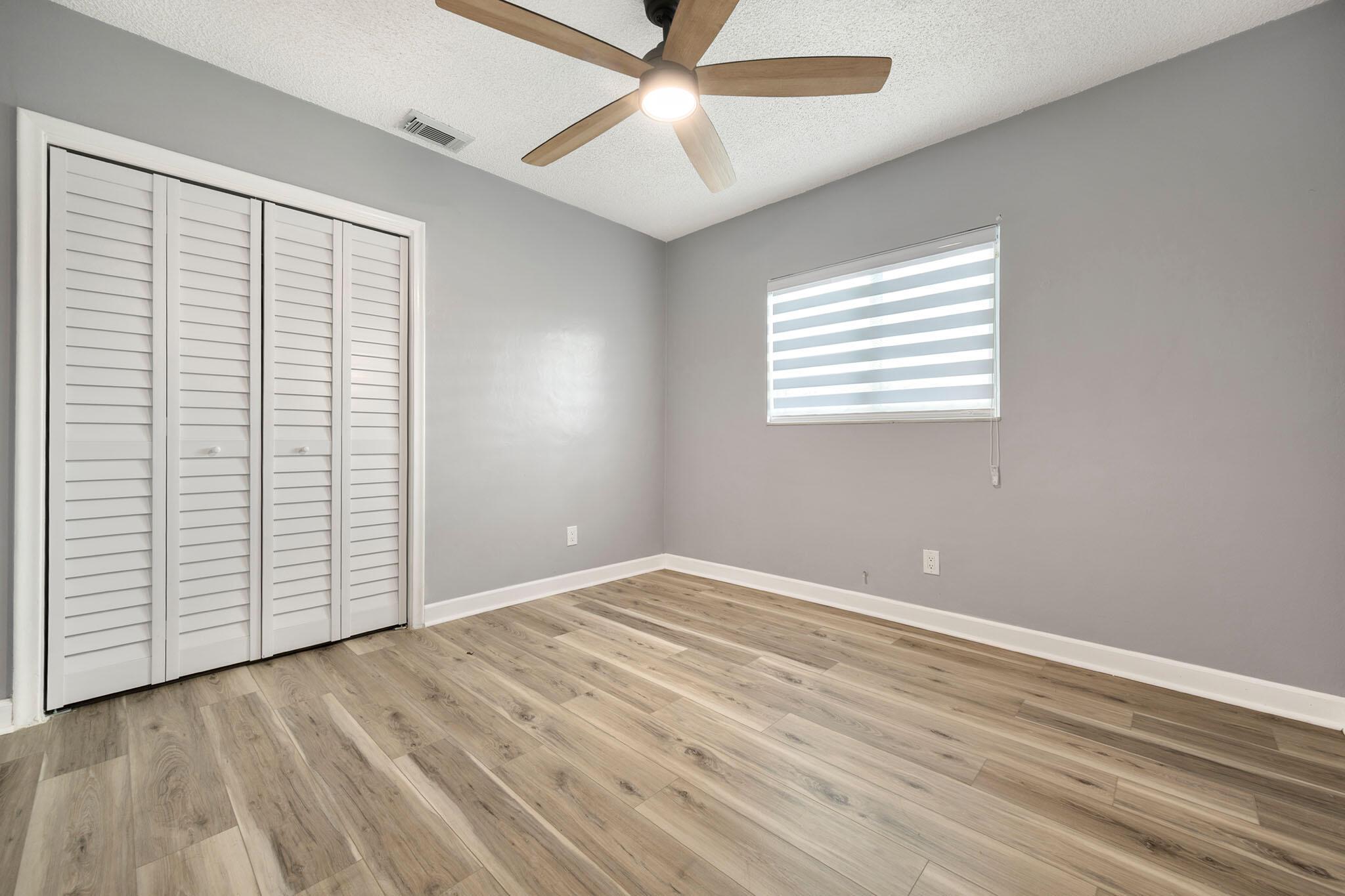 BOCA RATON SQUARE - Residential Lease