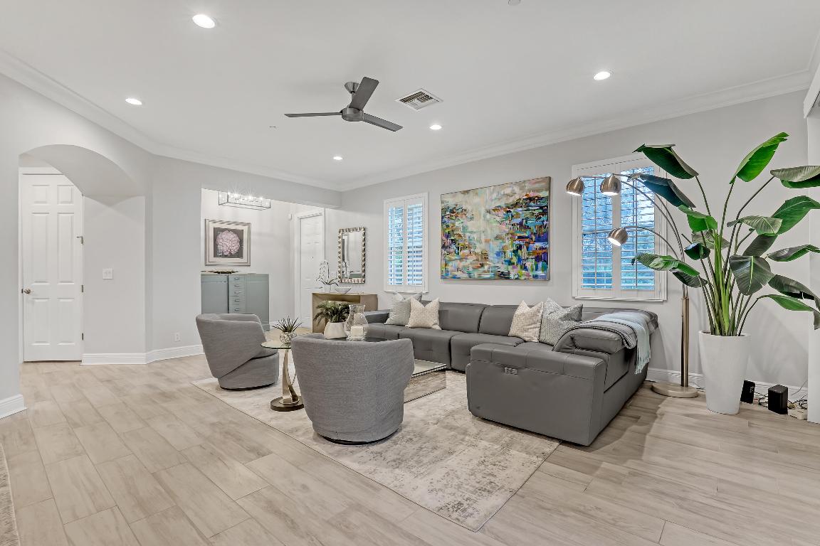 CARRIAGE HOMES AT FRENCHMANS HARBOR CONDO - Residential