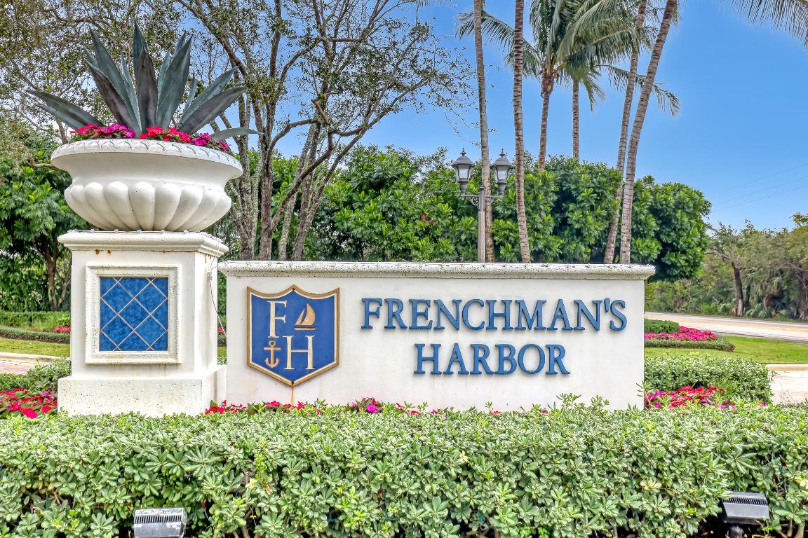 CARRIAGE HOMES AT FRENCHMANS HARBOR CONDO - Residential