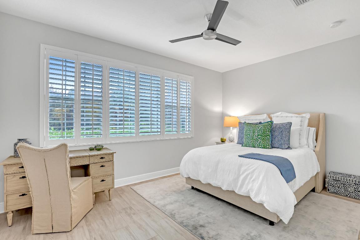 CARRIAGE HOMES AT FRENCHMANS HARBOR CONDO - Residential