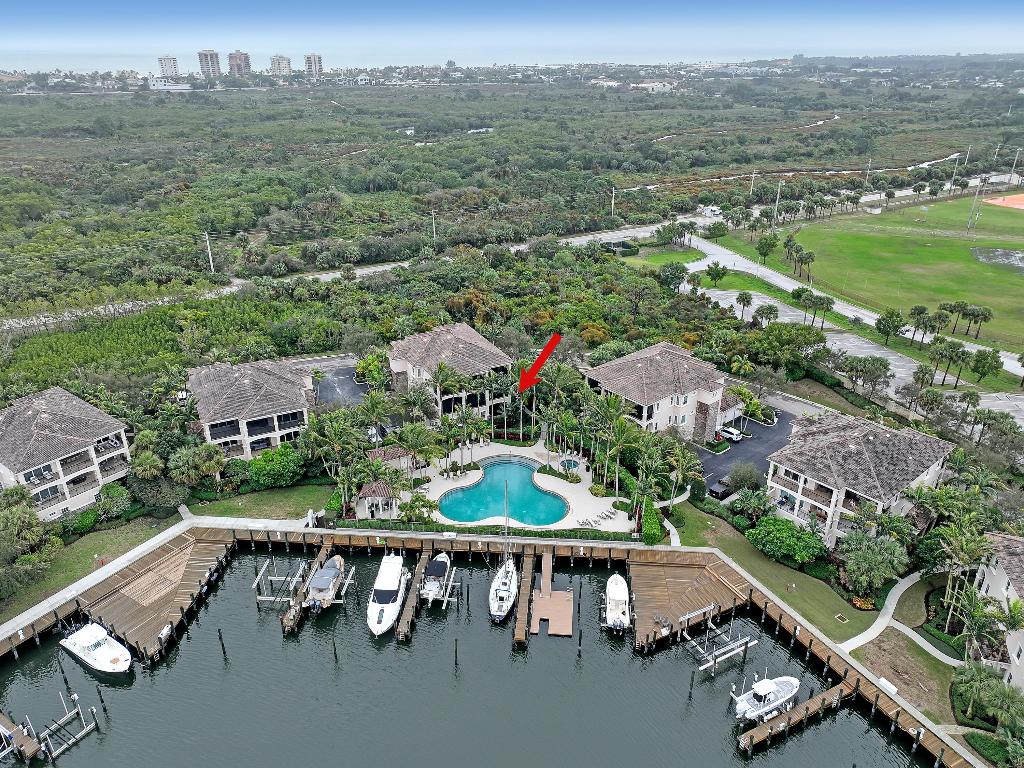 CARRIAGE HOMES AT FRENCHMANS HARBOR CONDO - Residential