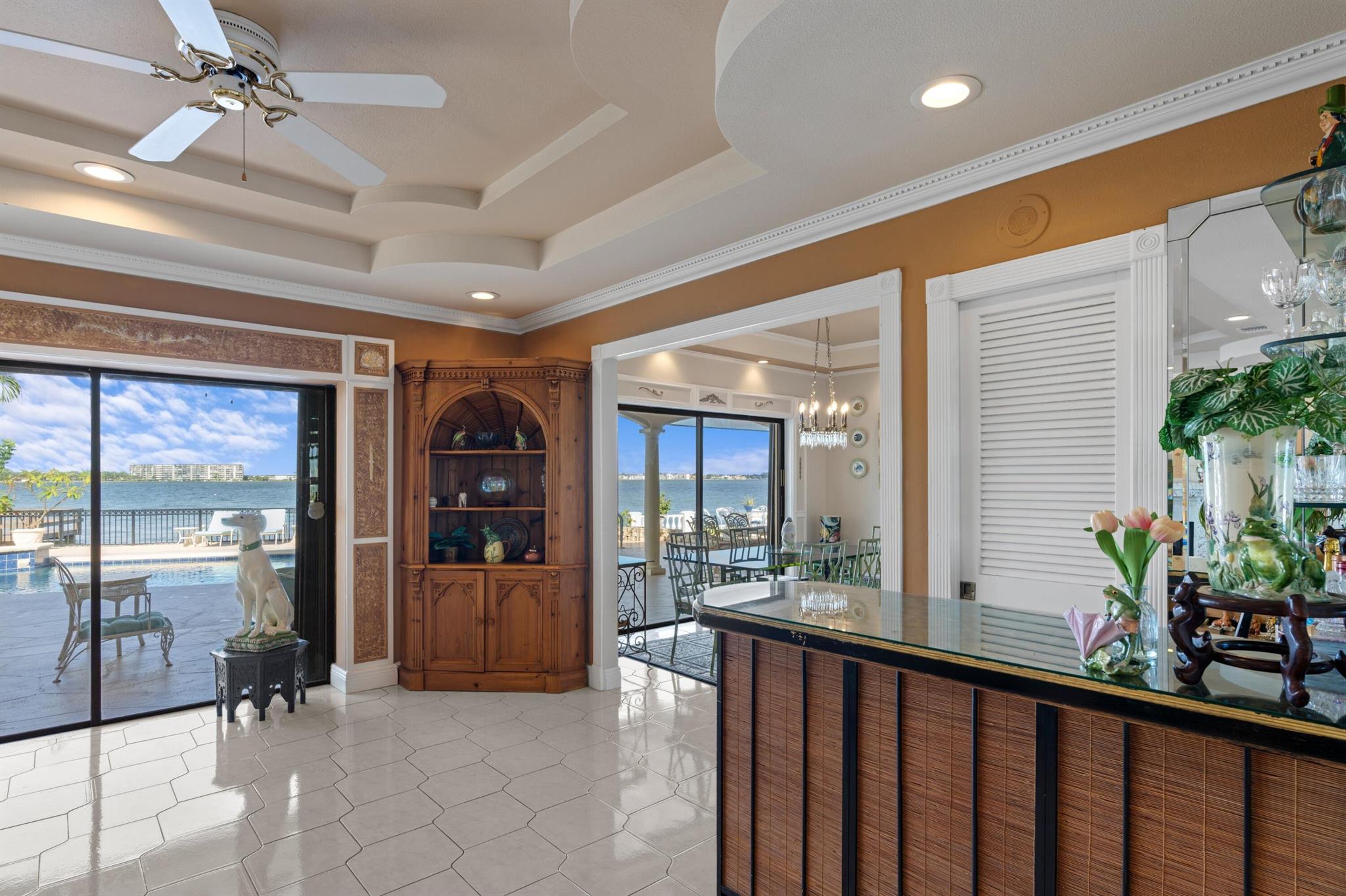 PINE POINT - Residential