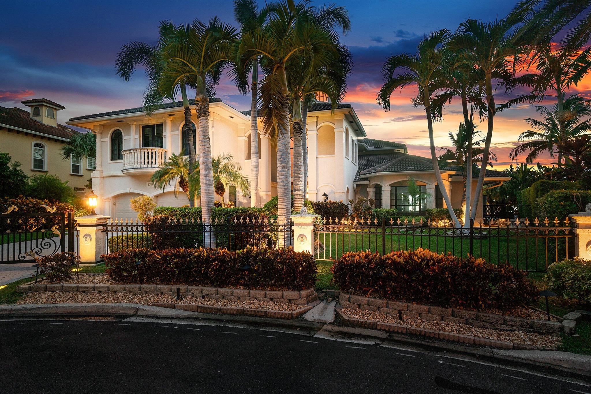 PINE POINT - Residential