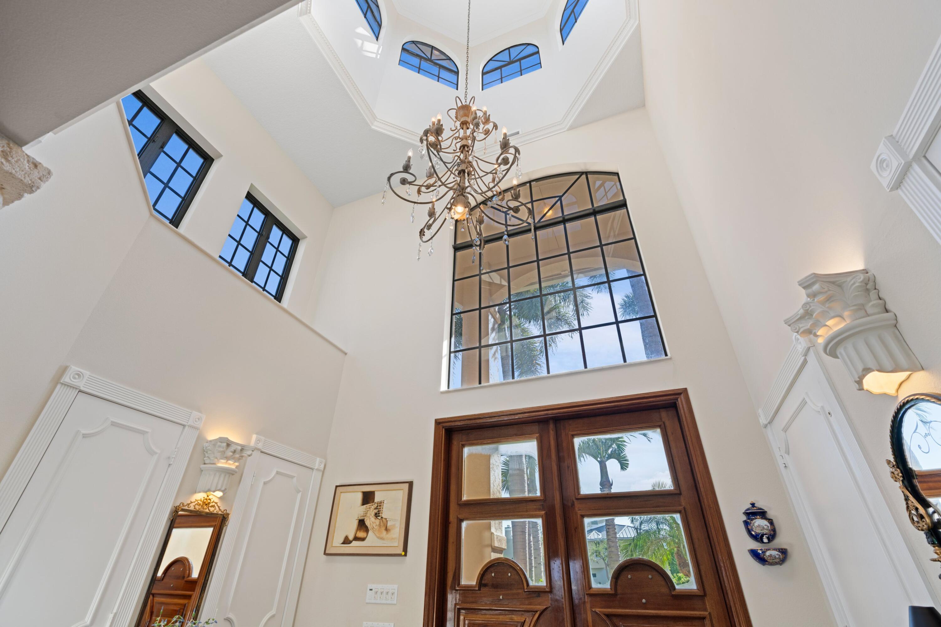 PINE POINT - Residential