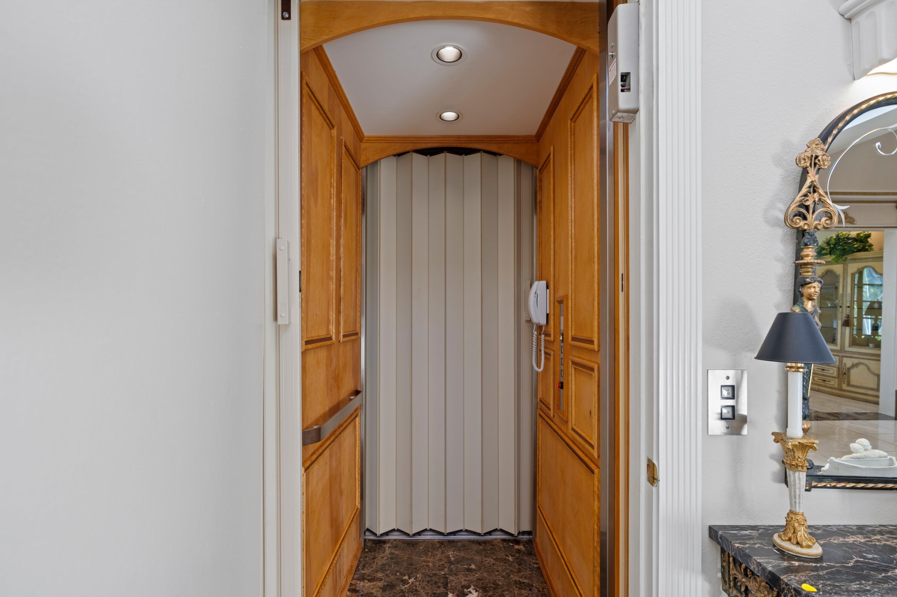 PINE POINT - Residential