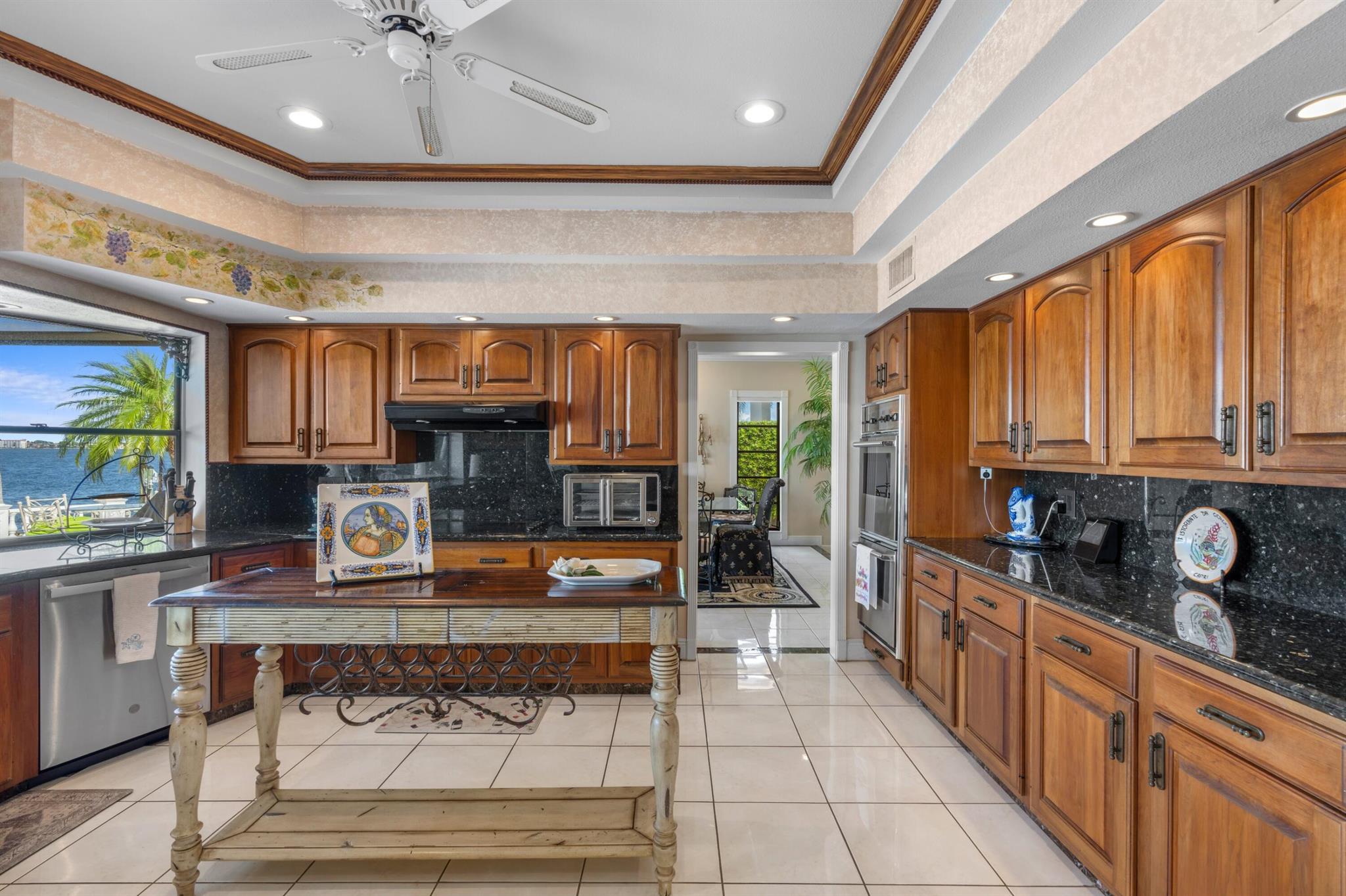 PINE POINT - Residential